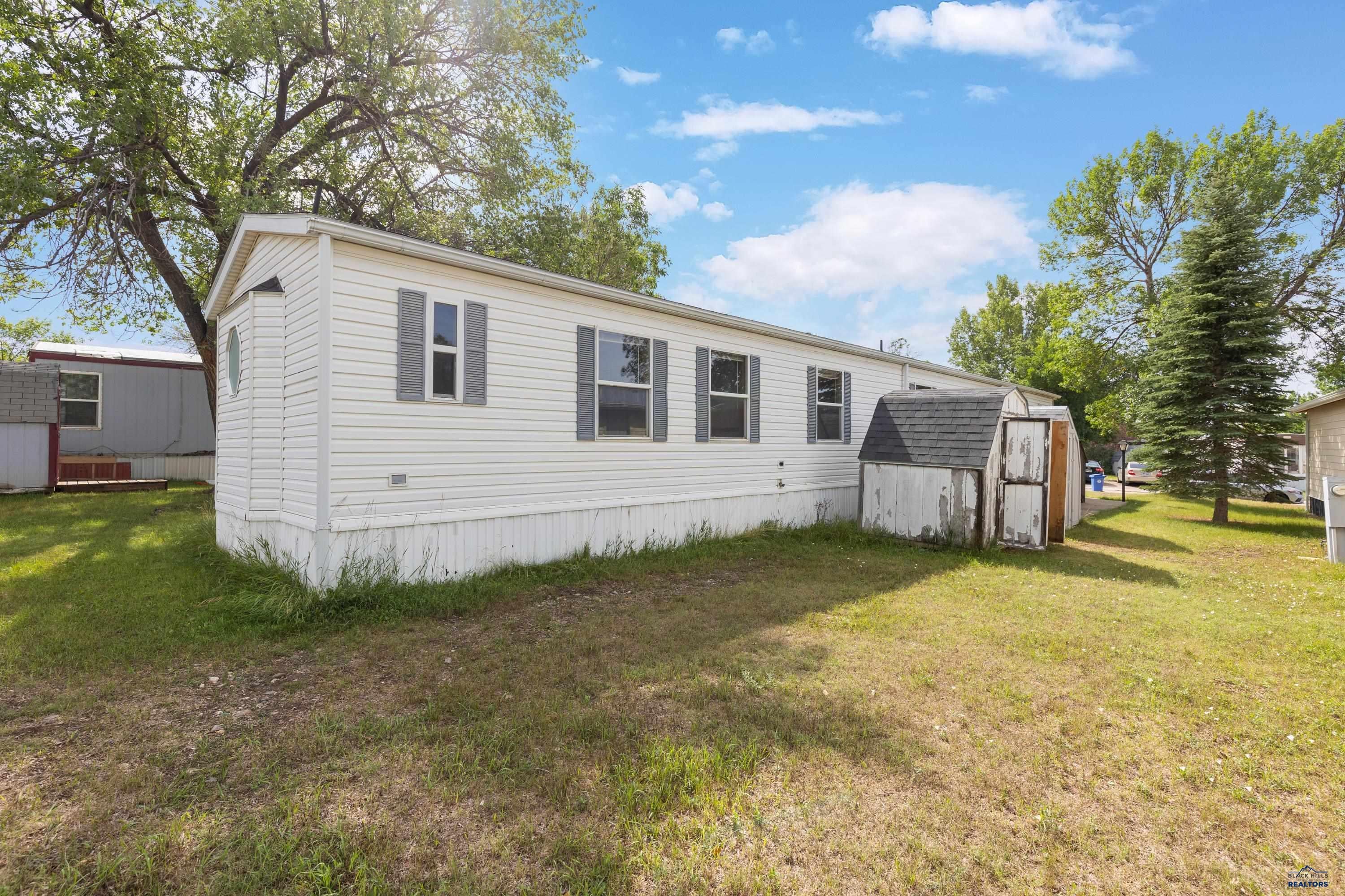 1702 E HWY 44