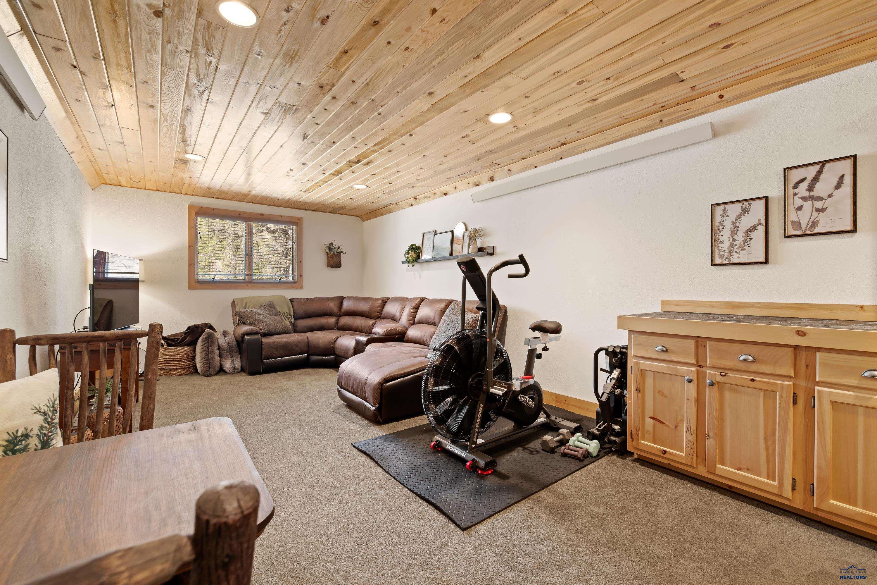 Spearfish, South Dakota, 57783, United States, 3 Bedrooms Bedrooms, ,2 BathroomsBathrooms,Residential,Active,2038218