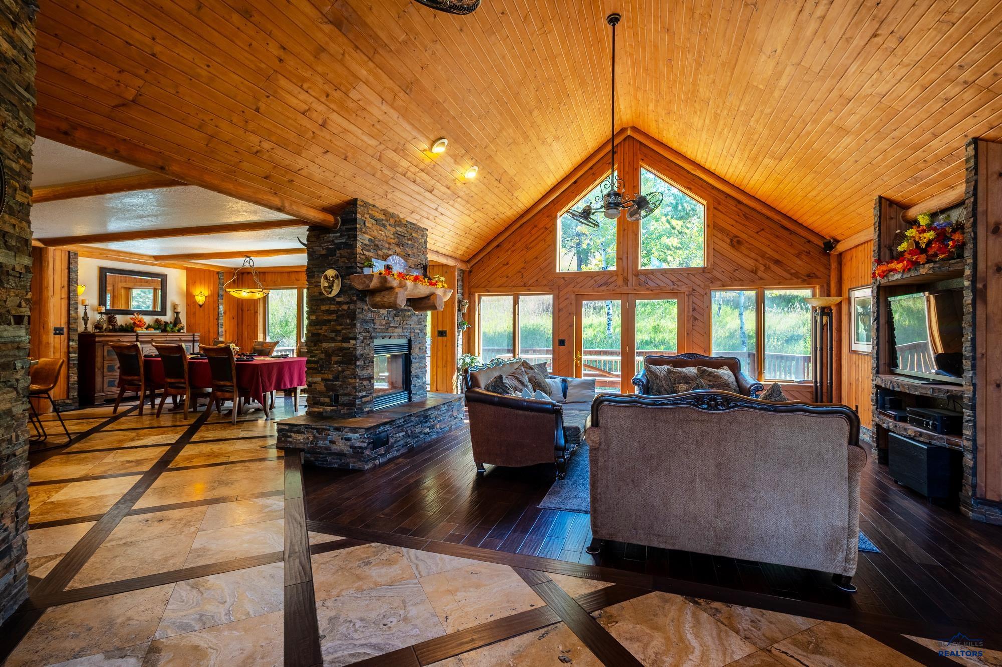 20766 SHIRTTAIL GULCH