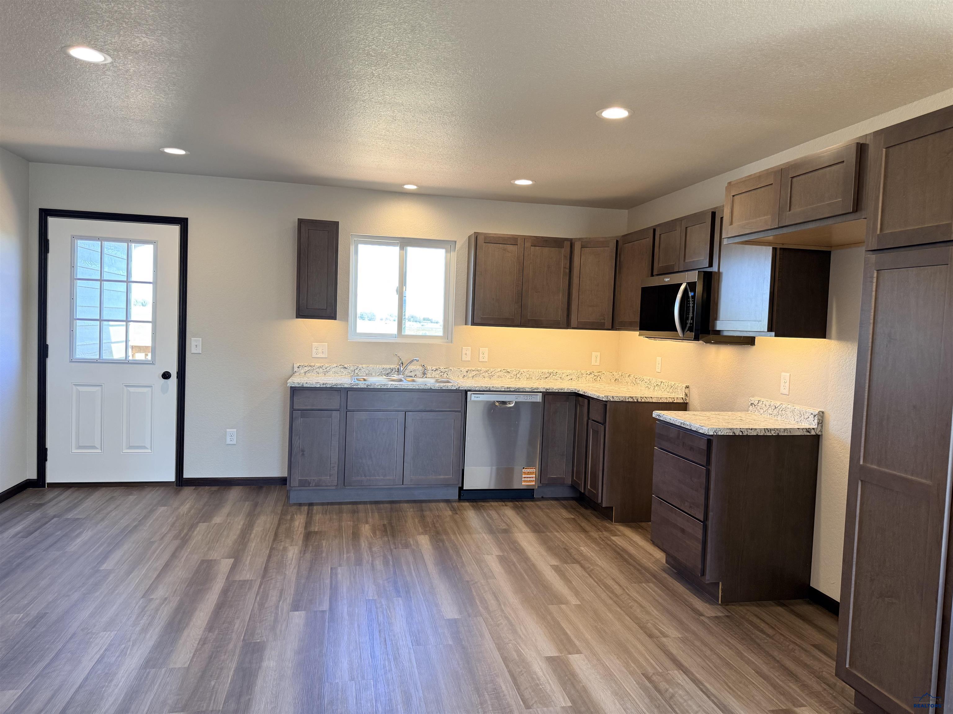4234 LODI LN