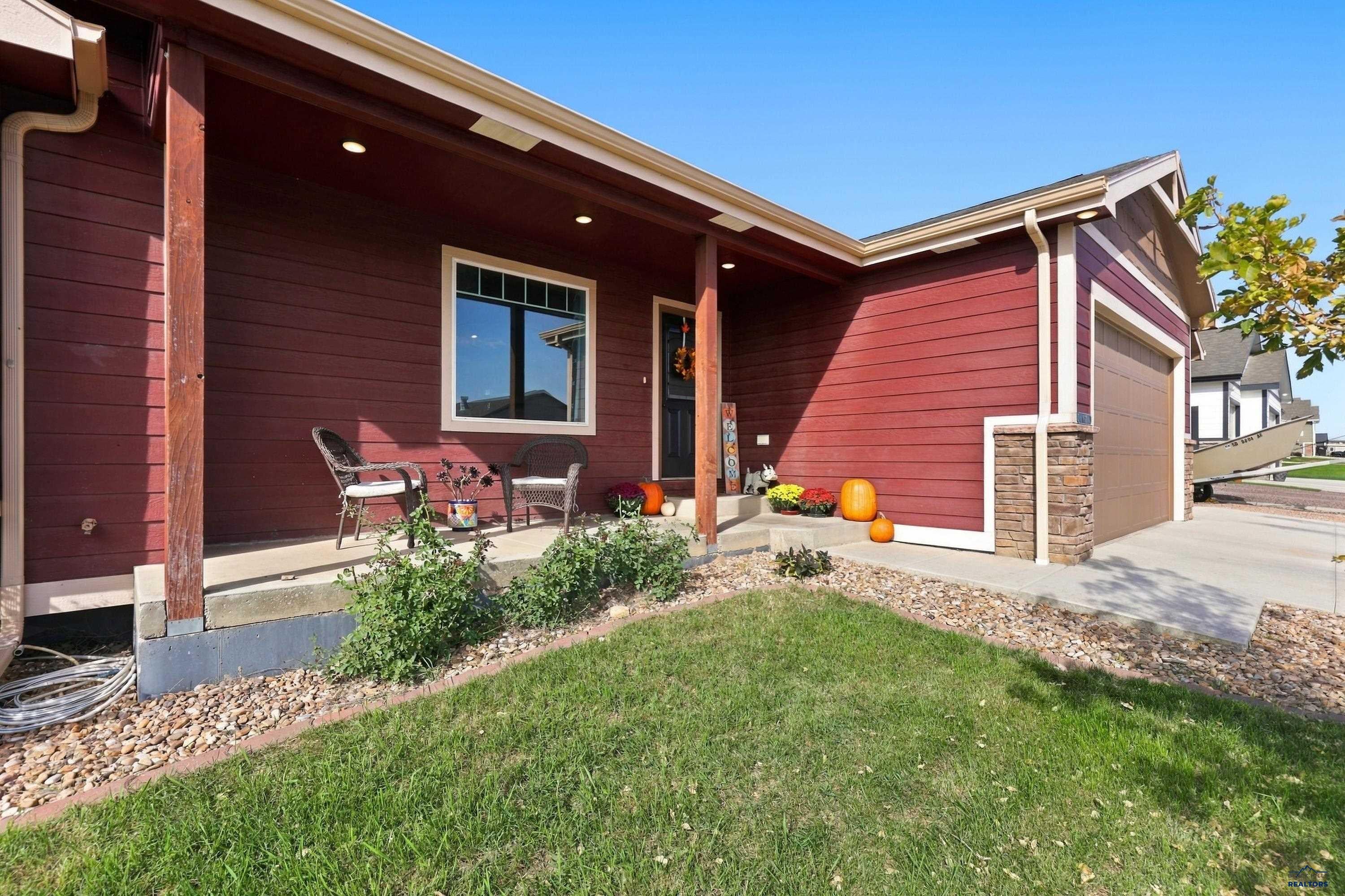 607 SUMMERFIELD DR