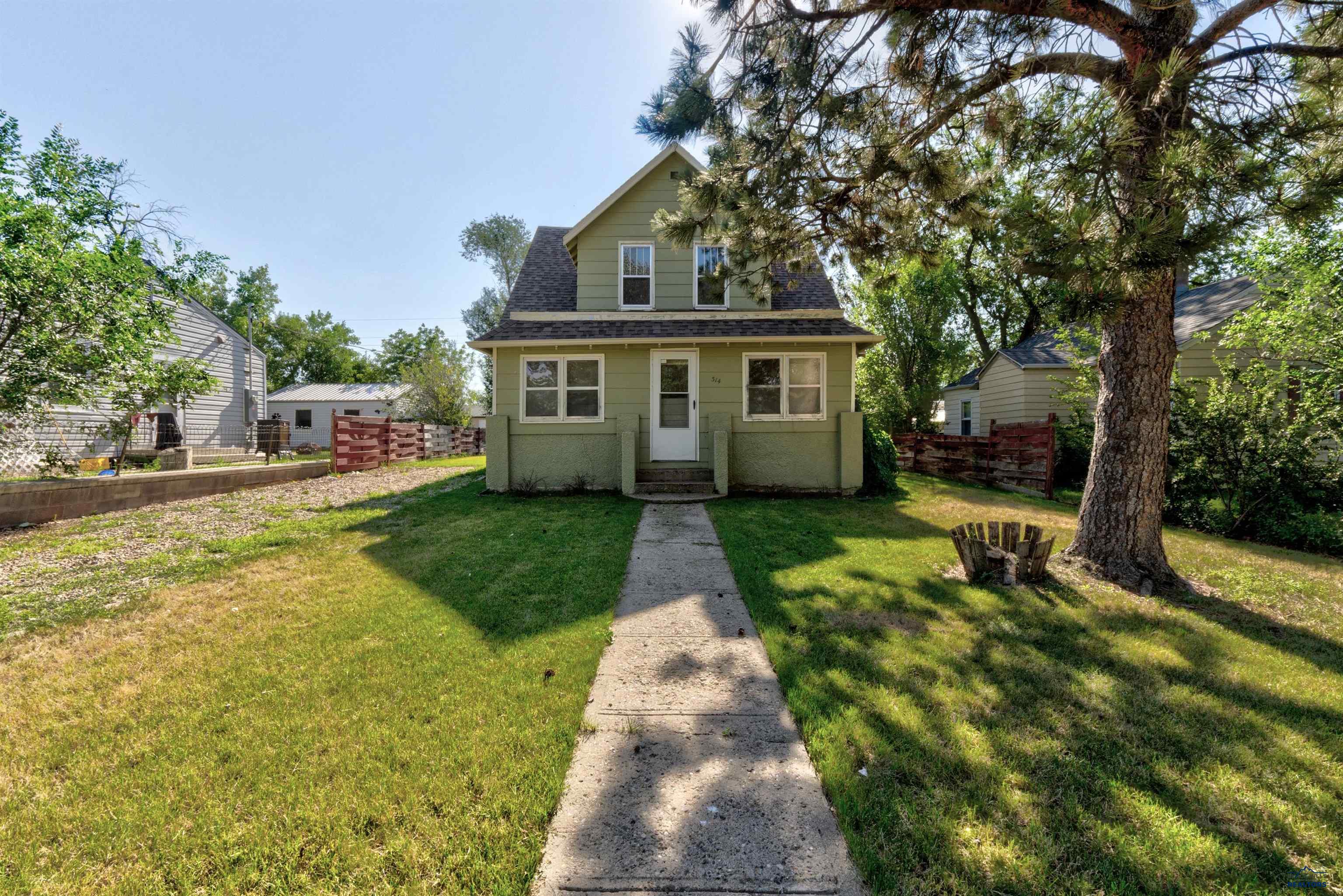 New Underwood, South Dakota 57761, United States, 3 Bedrooms Bedrooms, ,1 BathroomBathrooms,Residential,Active,172315