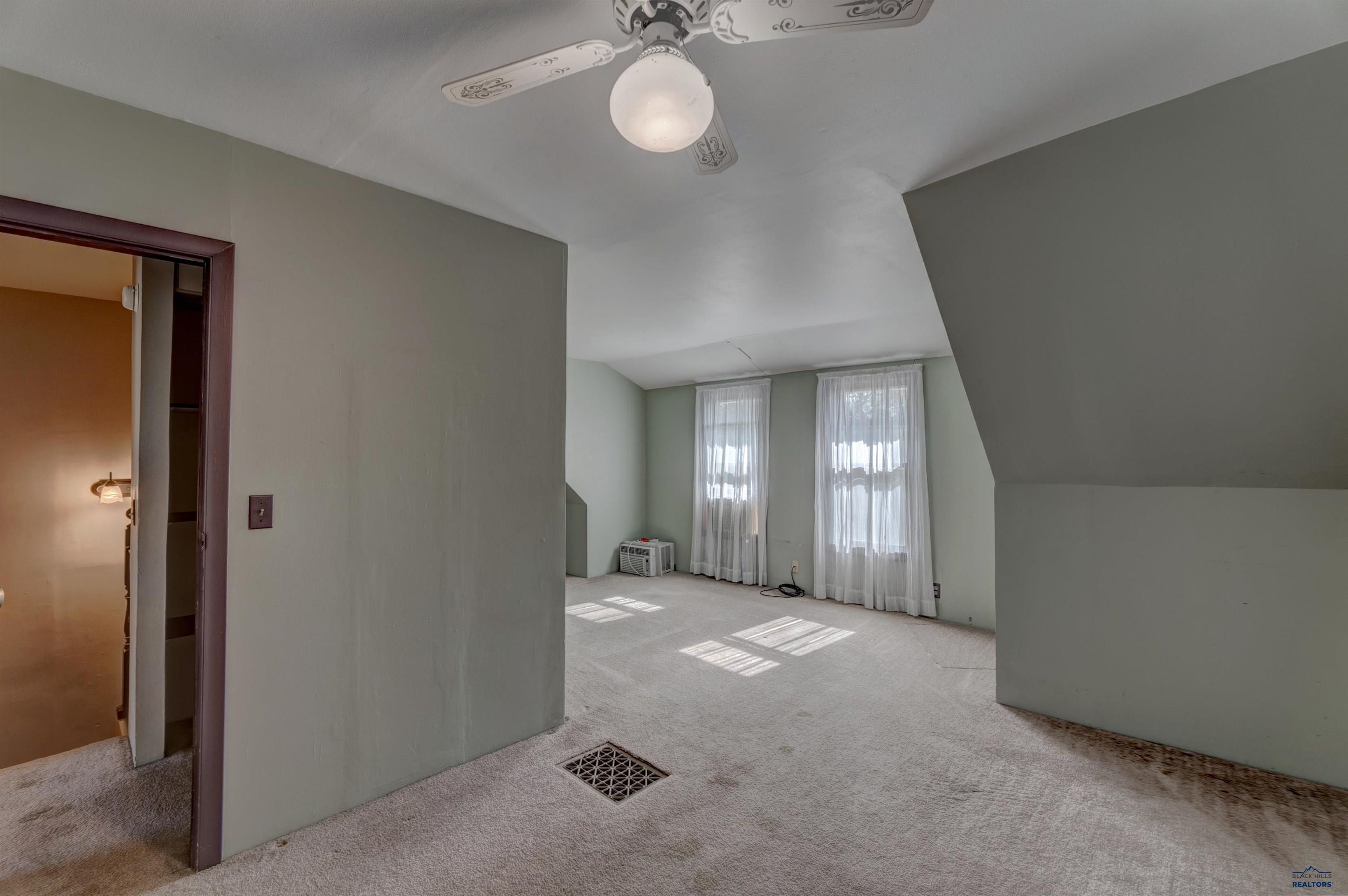 New Underwood, South Dakota 57761, United States, 3 Bedrooms Bedrooms, ,1 BathroomBathrooms,Residential,Active,172315