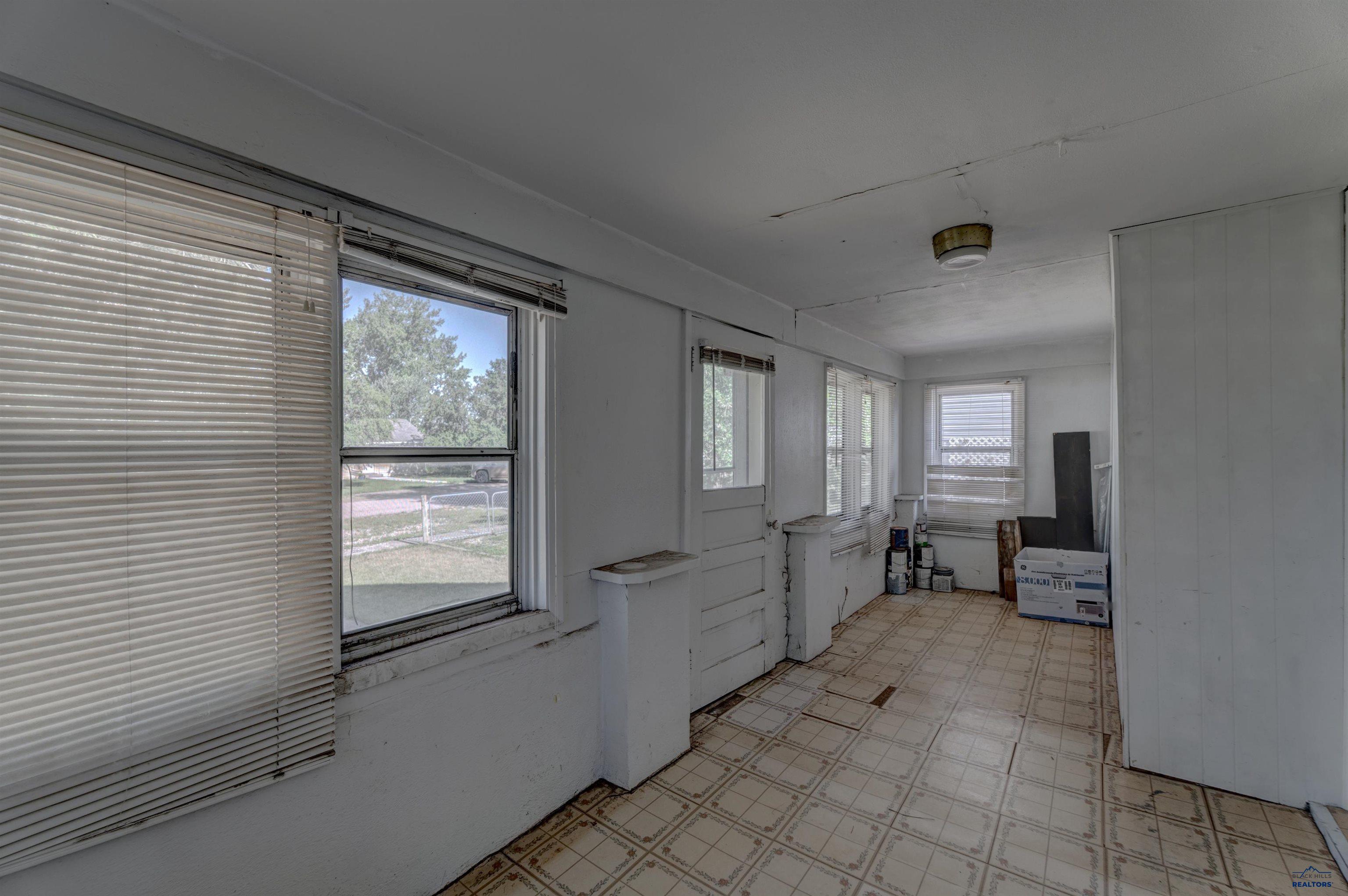 New Underwood, South Dakota 57761, United States, 3 Bedrooms Bedrooms, ,1 BathroomBathrooms,Residential,Active,172315