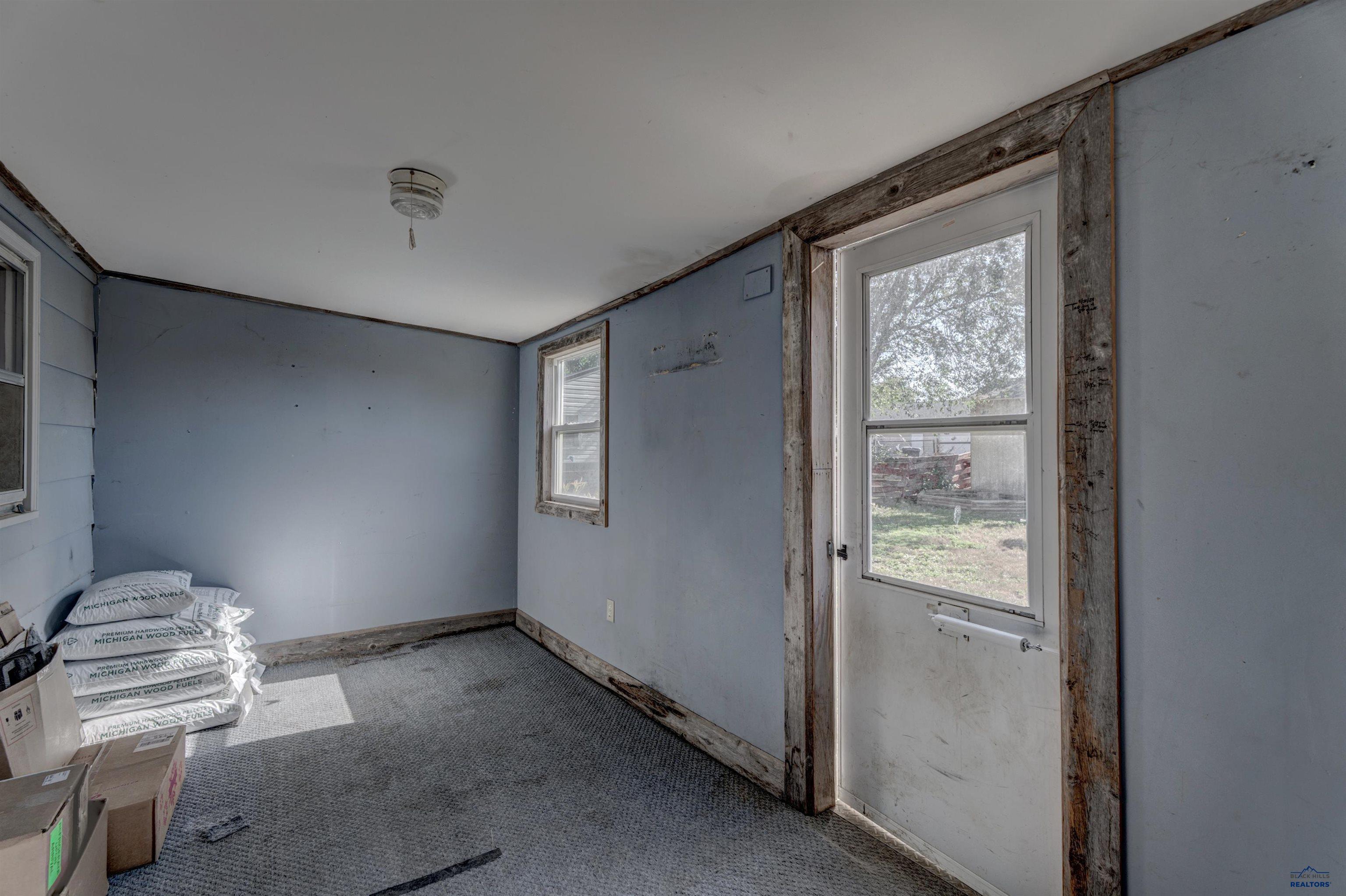 New Underwood, South Dakota 57761, United States, 3 Bedrooms Bedrooms, ,1 BathroomBathrooms,Residential,Active,172315