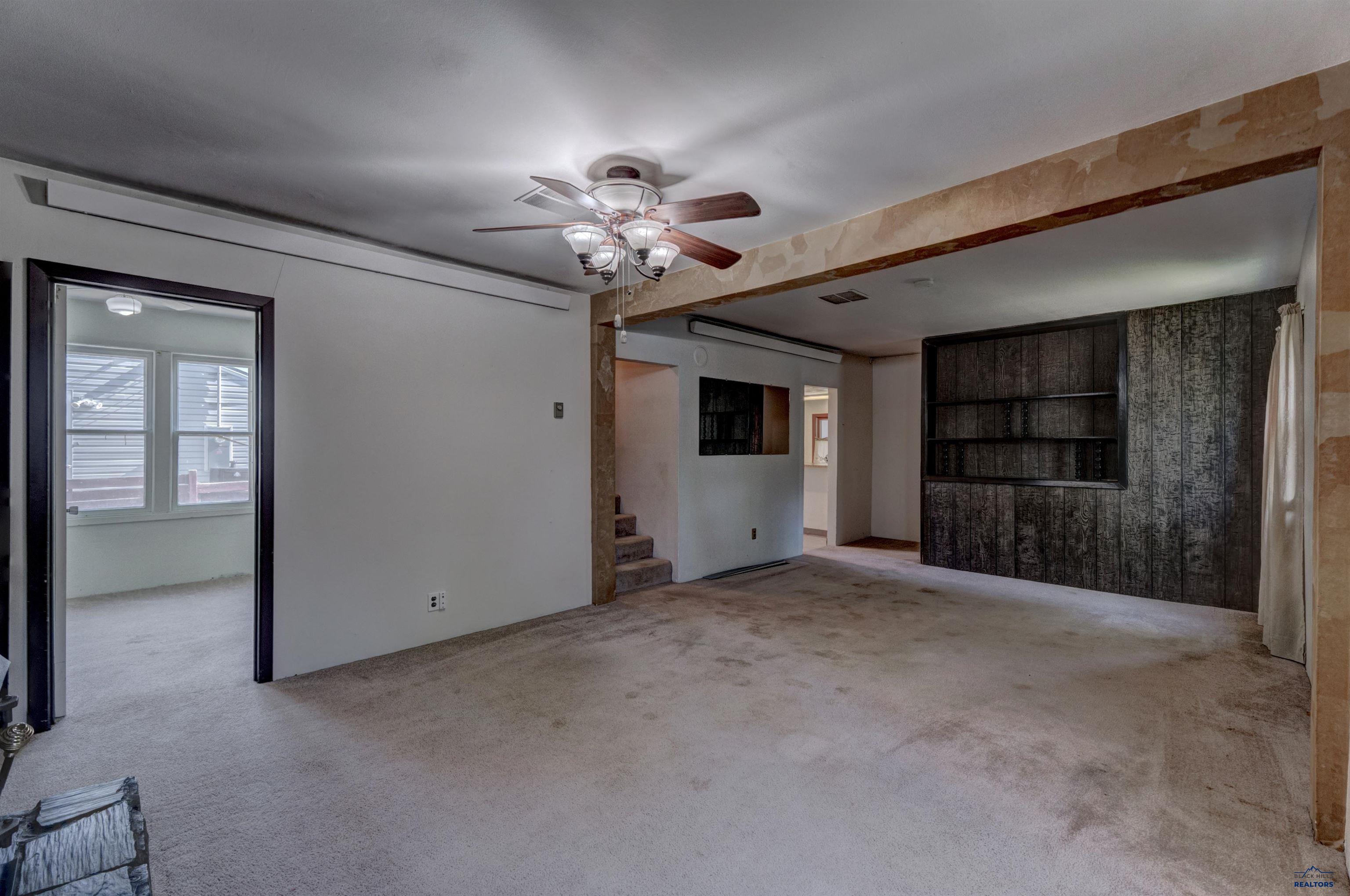 New Underwood, South Dakota 57761, United States, 3 Bedrooms Bedrooms, ,1 BathroomBathrooms,Residential,Active,172315