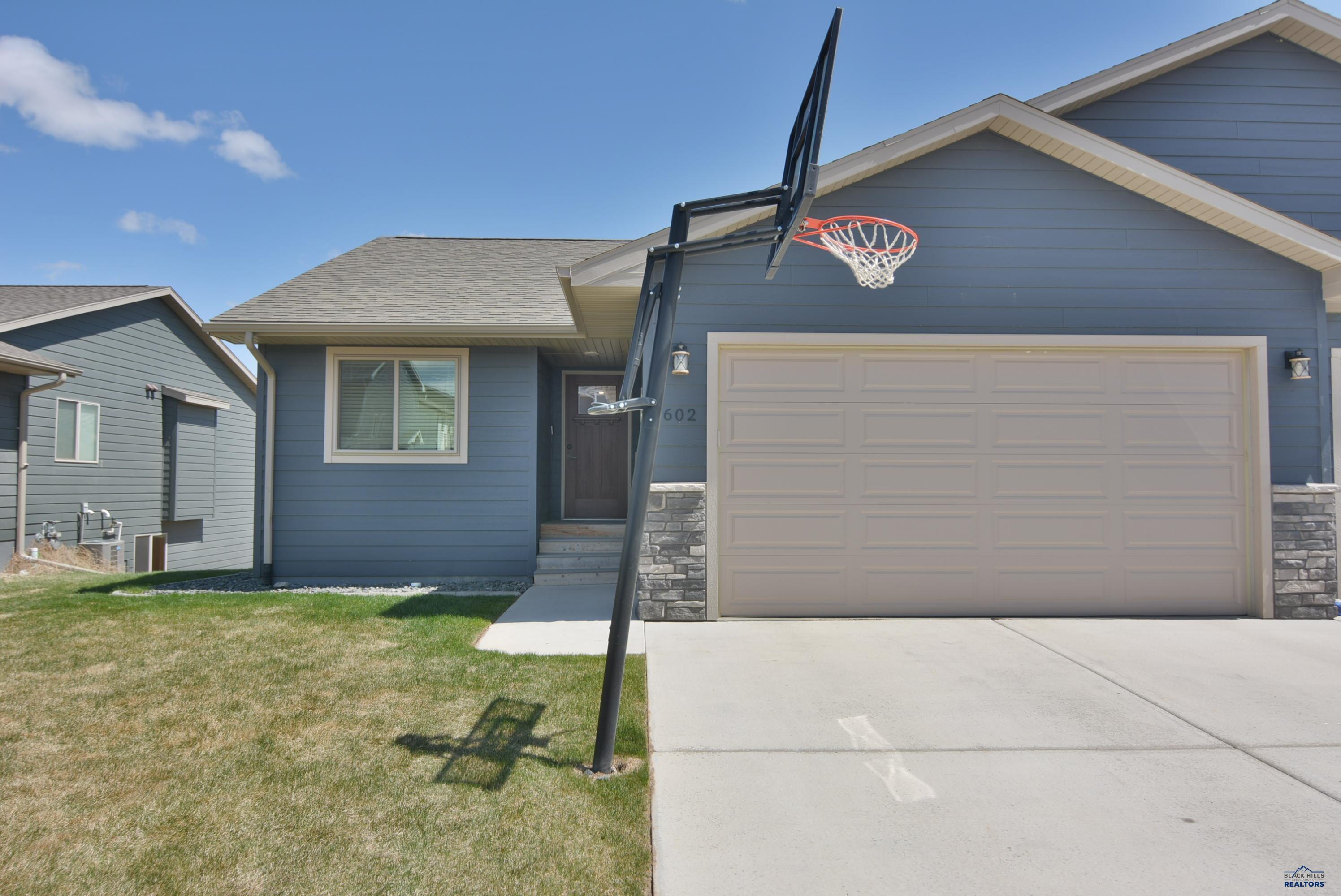 602 COPPERFIELD DR