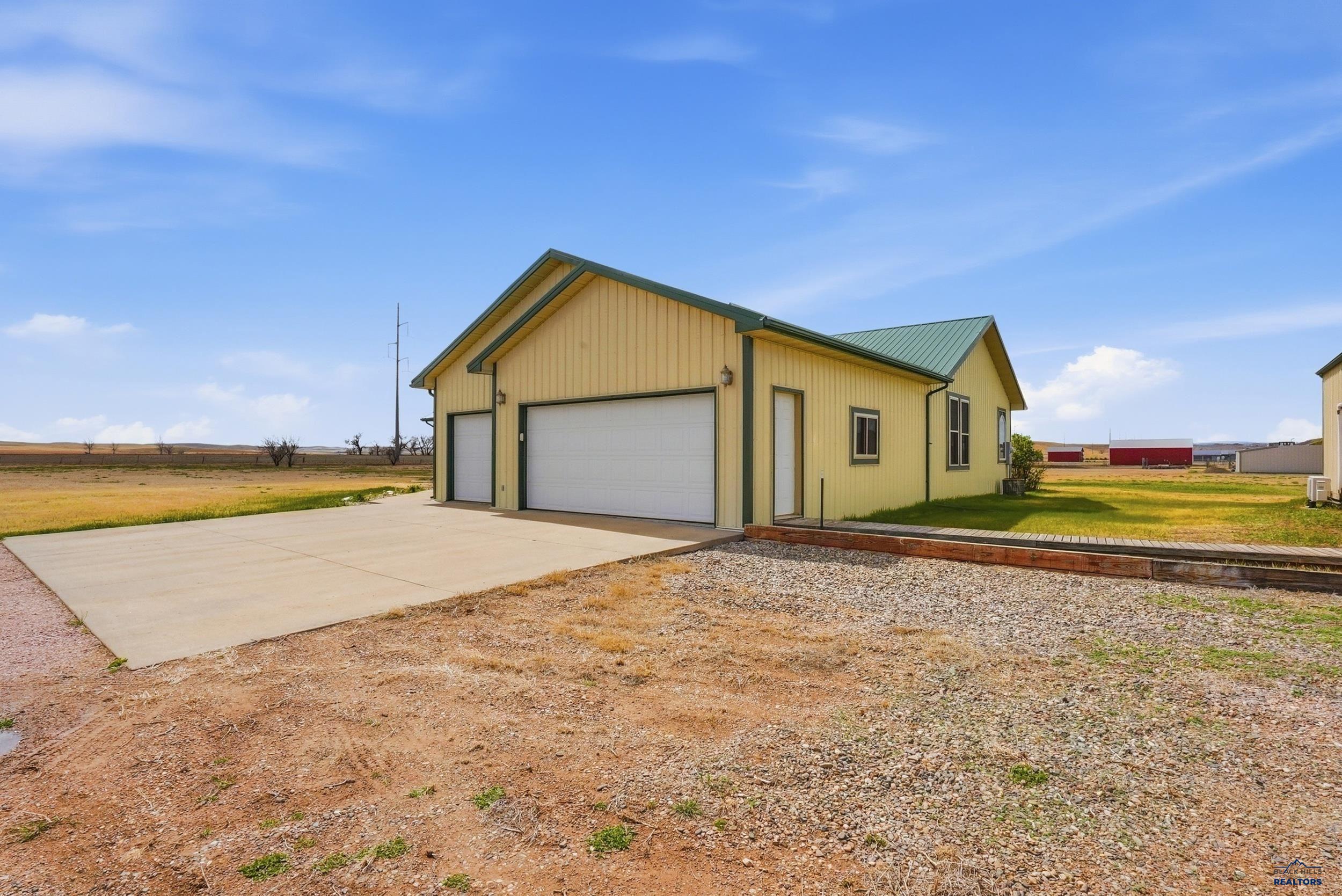 14975 BACK COUNTRY TRAIL