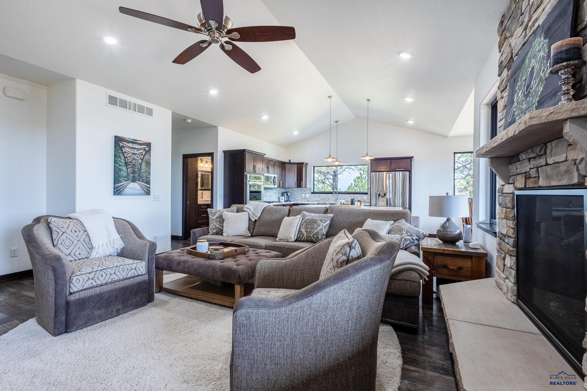 20252 PONDEROSA DR