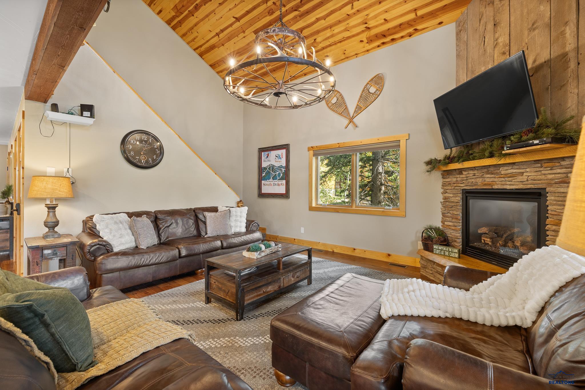 11031 WHITETAIL TRAIL