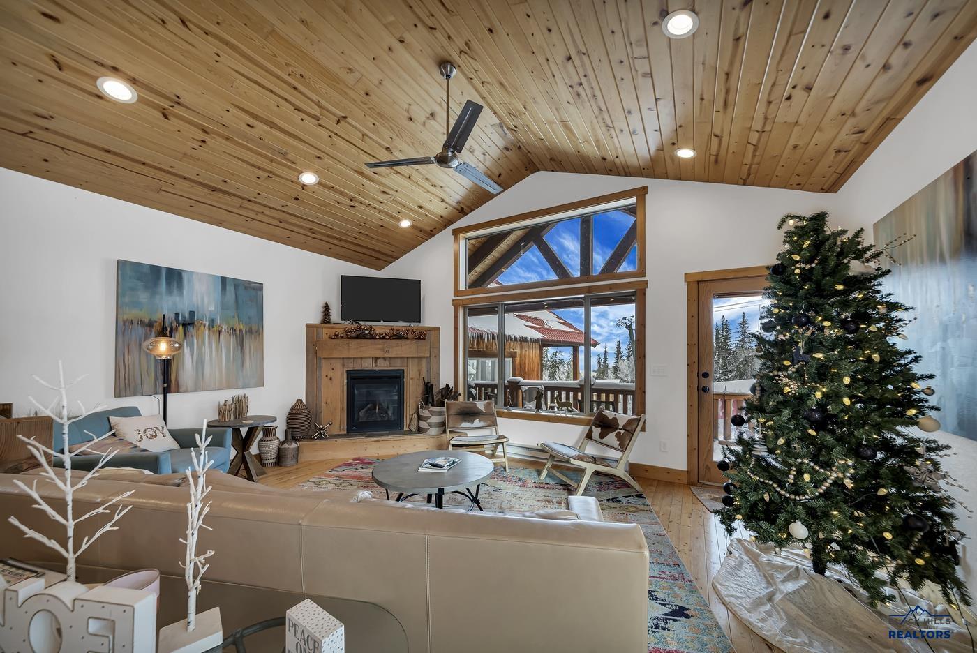 21156 STEWART SLOPE CIR