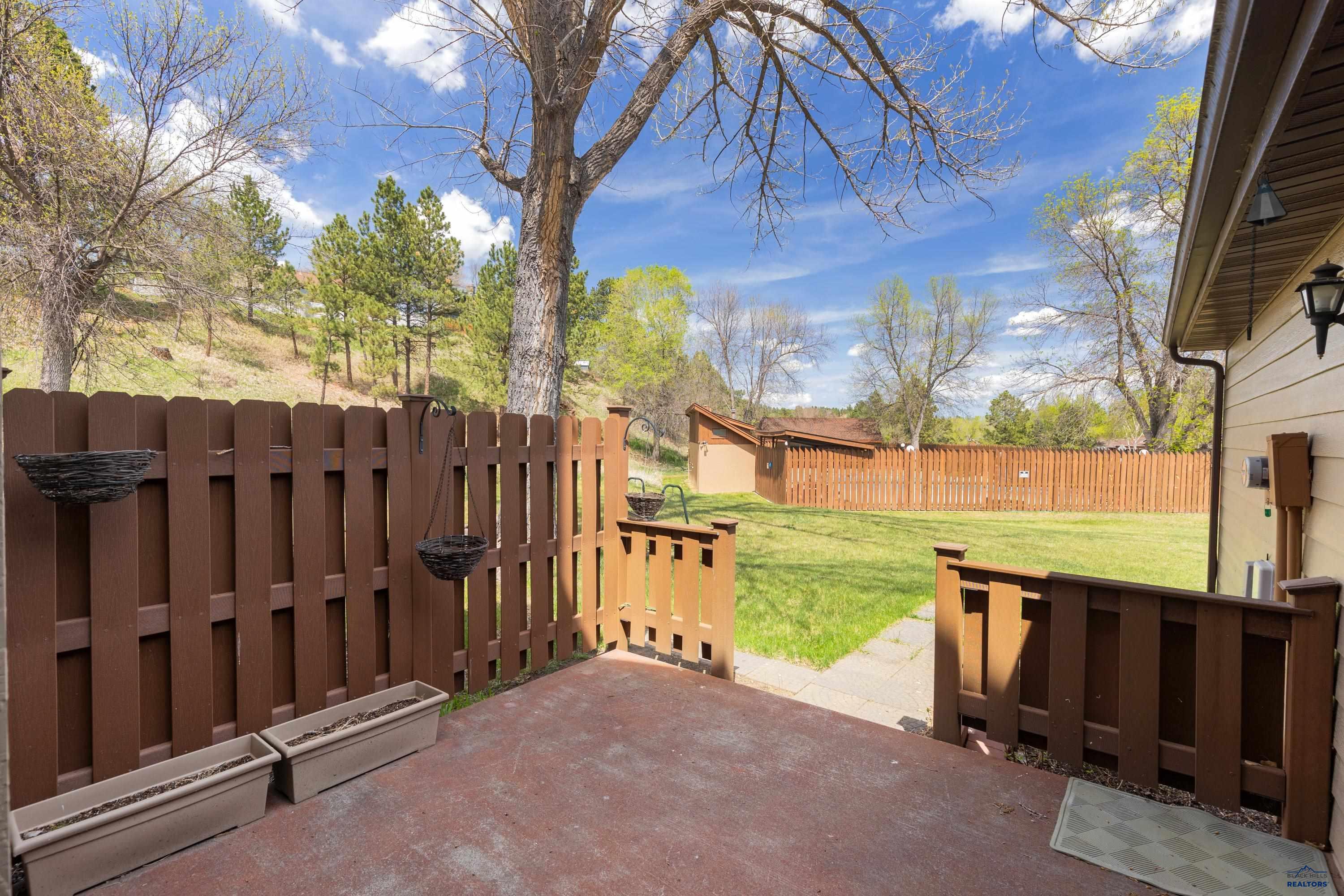 3302 IDLEWILD CT