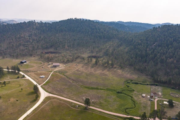 RIFLE PIT RD, CUSTER, SD 57730 - Image de0bb0a863bbd797b1d1cb01ec2f2ca3/2582684737