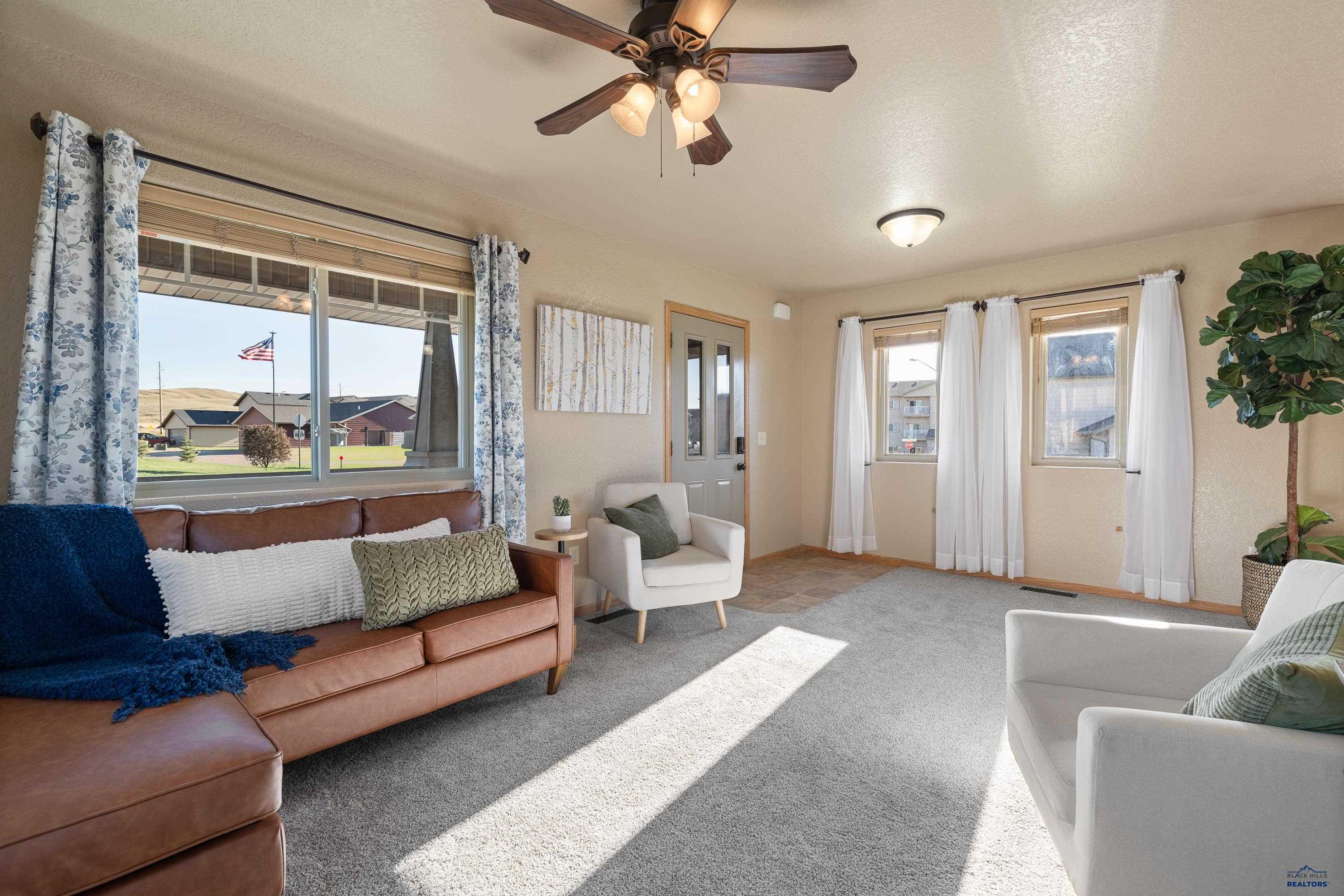 1260 FAIRBANKS DR