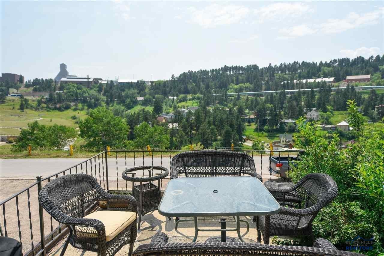 413 GRANDVIEW DR
