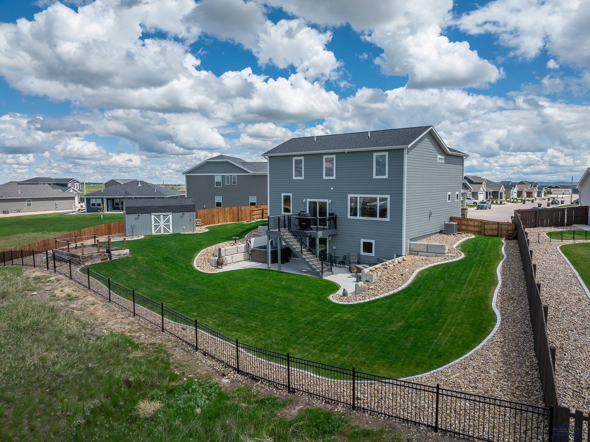 650 SOLOMON CT