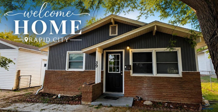 Photo 1 of 21 — 39 FAIRMONT BLVD, Rapid City, SD 57701