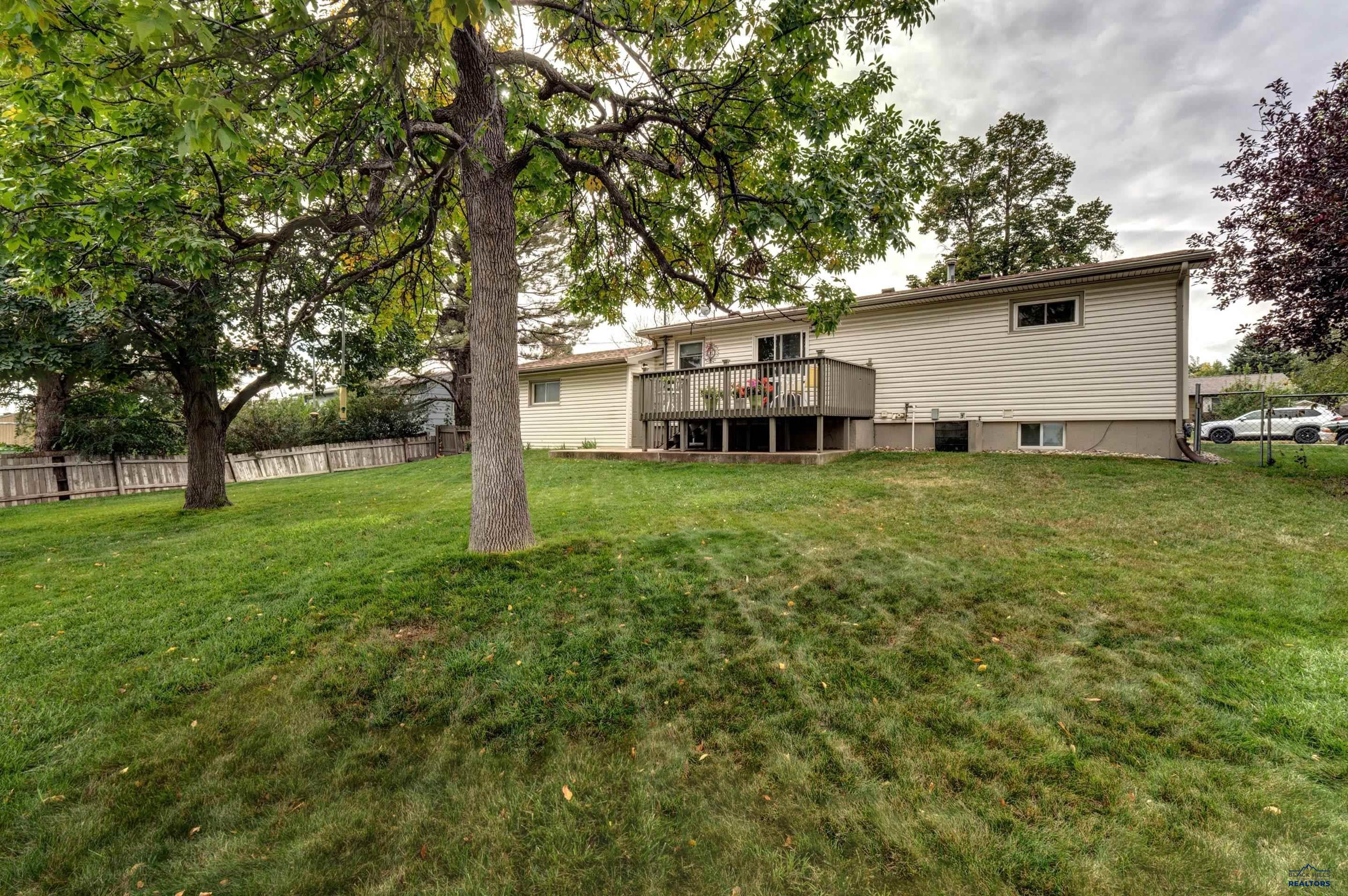 1414 MINUTEMAN DR