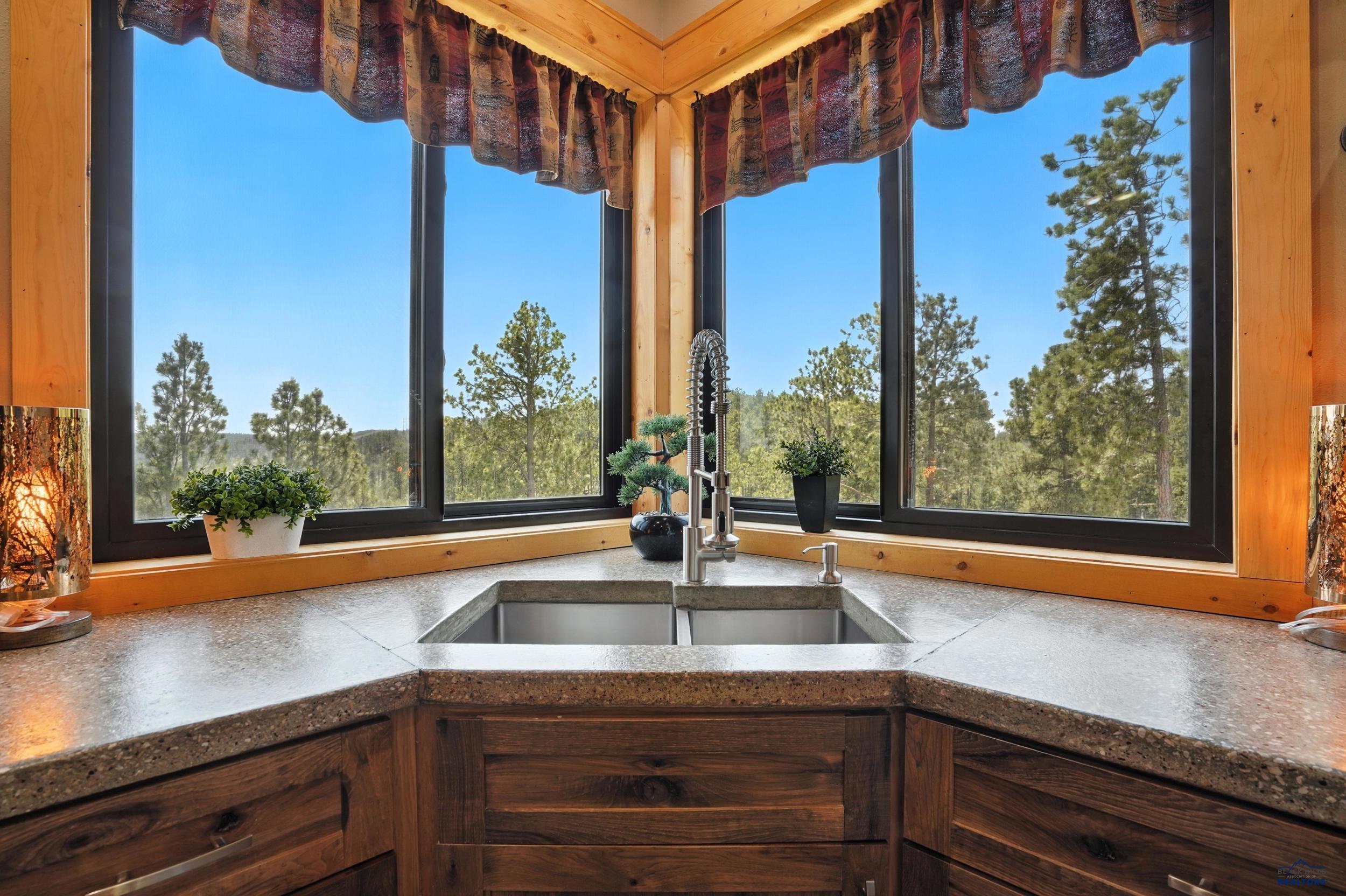 Lead, South Dakota, 57754, United States, 5 Bedrooms Bedrooms, ,4 BathroomsBathrooms,Residential,Active,2028779
