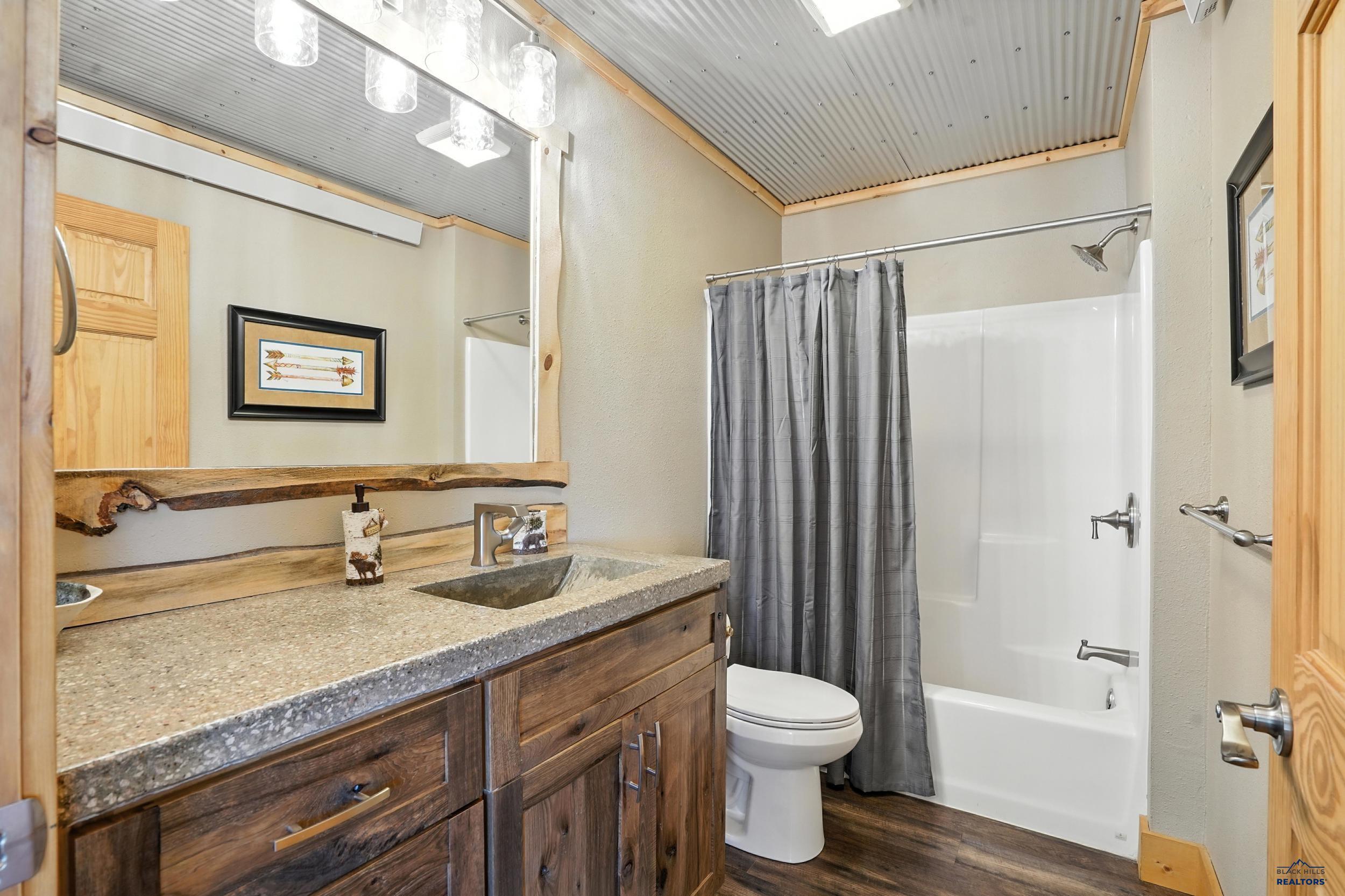 Lead, South Dakota, 57754, United States, 5 Bedrooms Bedrooms, ,4 BathroomsBathrooms,Residential,Active,2028779
