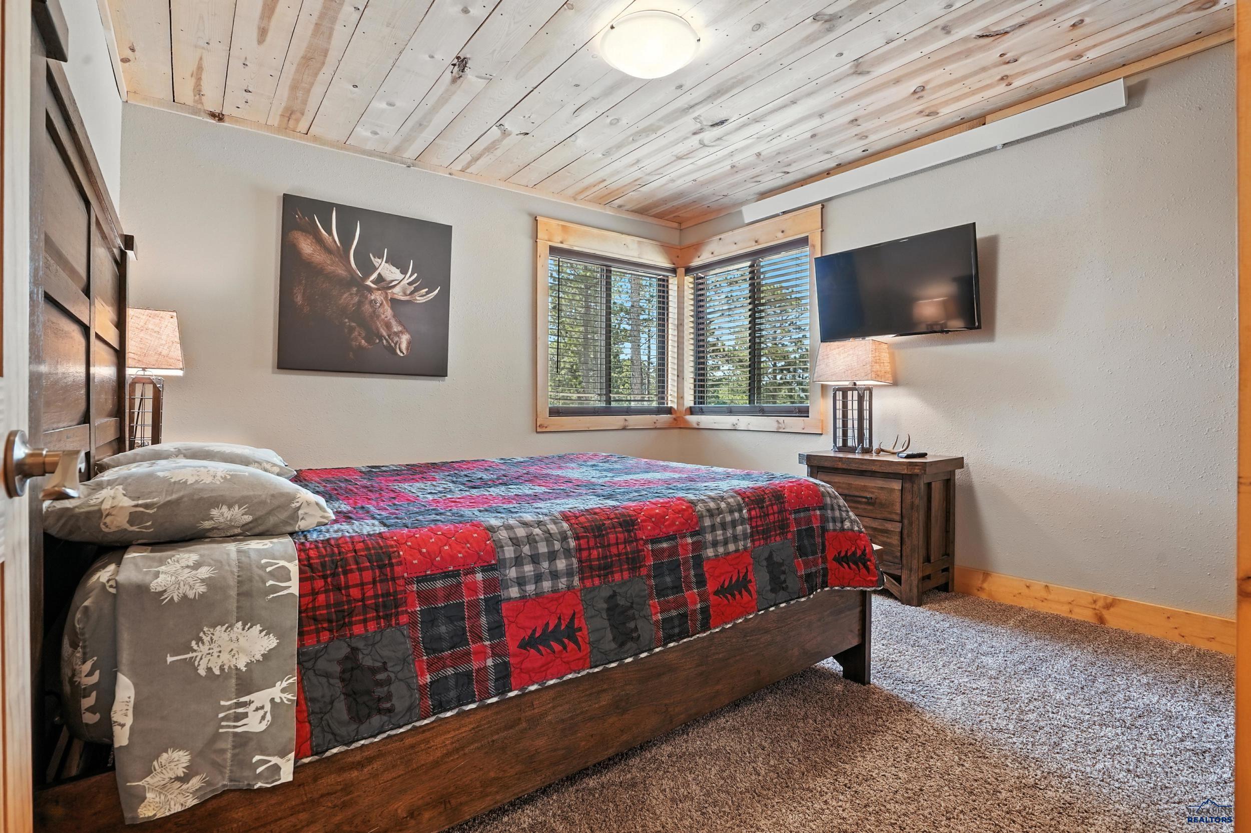Lead, South Dakota, 57754, United States, 5 Bedrooms Bedrooms, ,4 BathroomsBathrooms,Residential,Active,2028779