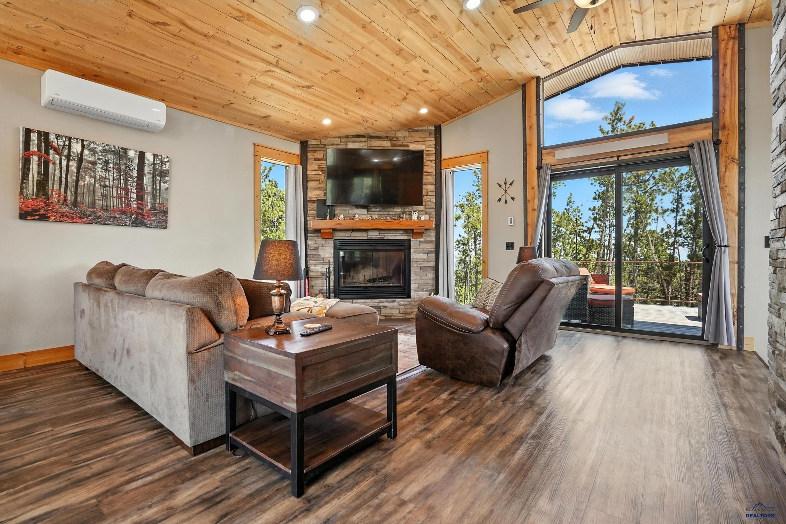 Lead, South Dakota, 57754, United States, 5 Bedrooms Bedrooms, ,4 BathroomsBathrooms,Residential,Active,2028779