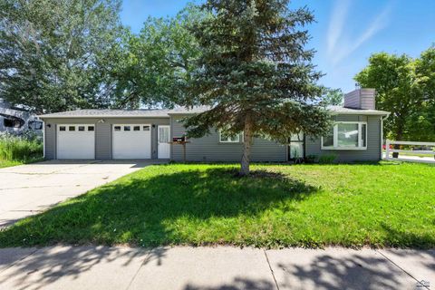 1004 RACINE Rapid City SD 57701