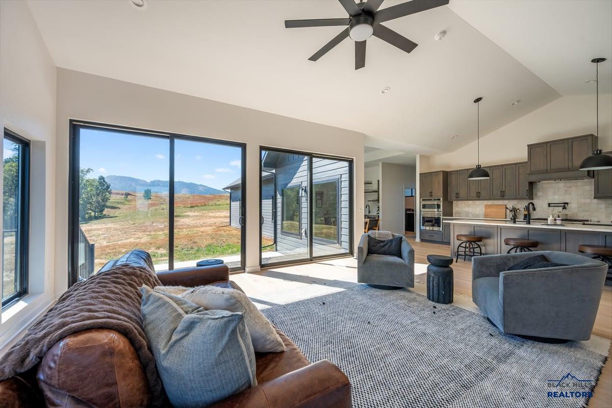 22998 CEDAR BERRY AVE