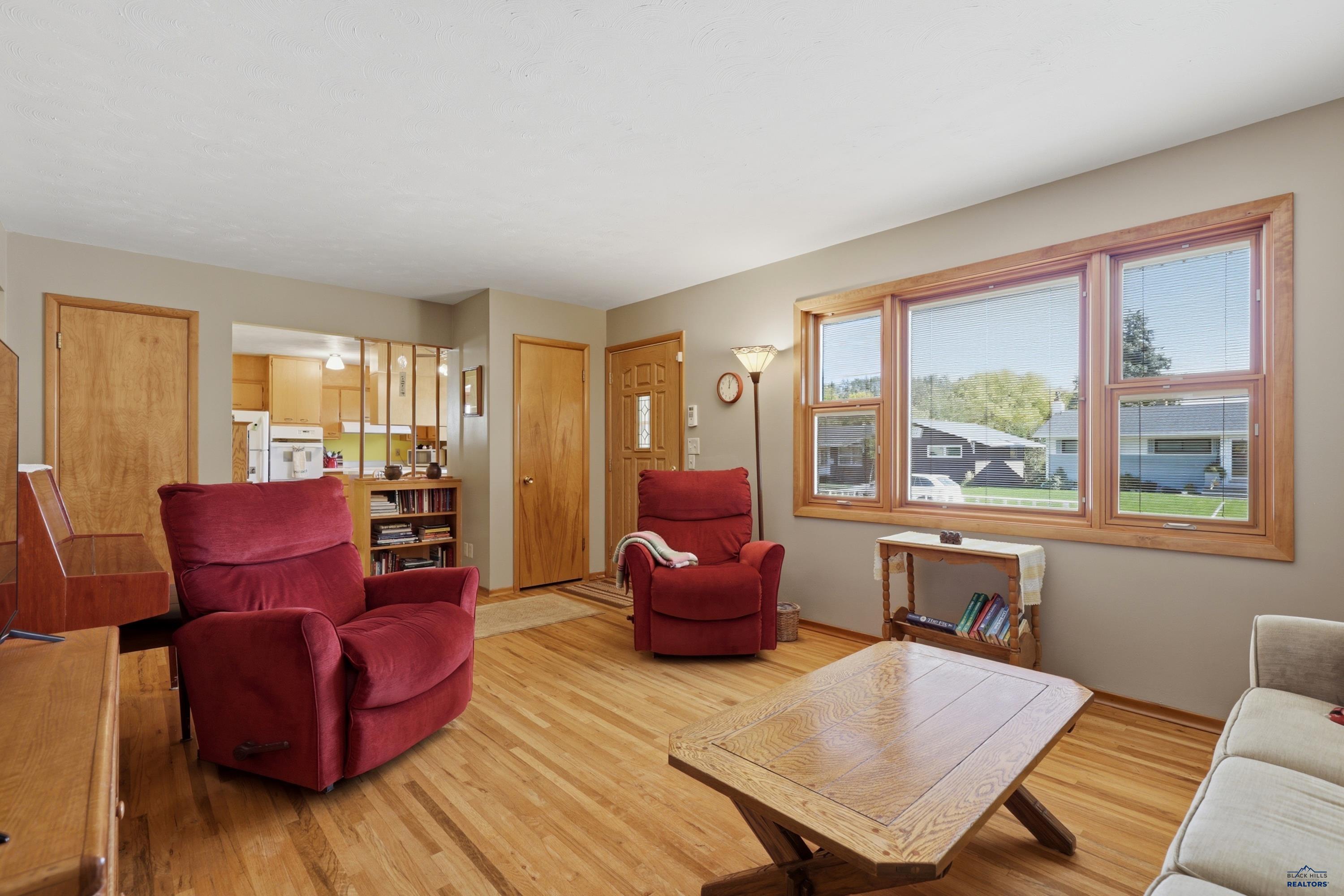 615 BEL AIRE DR