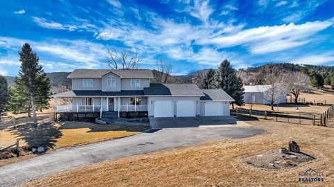 3035 MEADOW LN Spearfish SD 57783