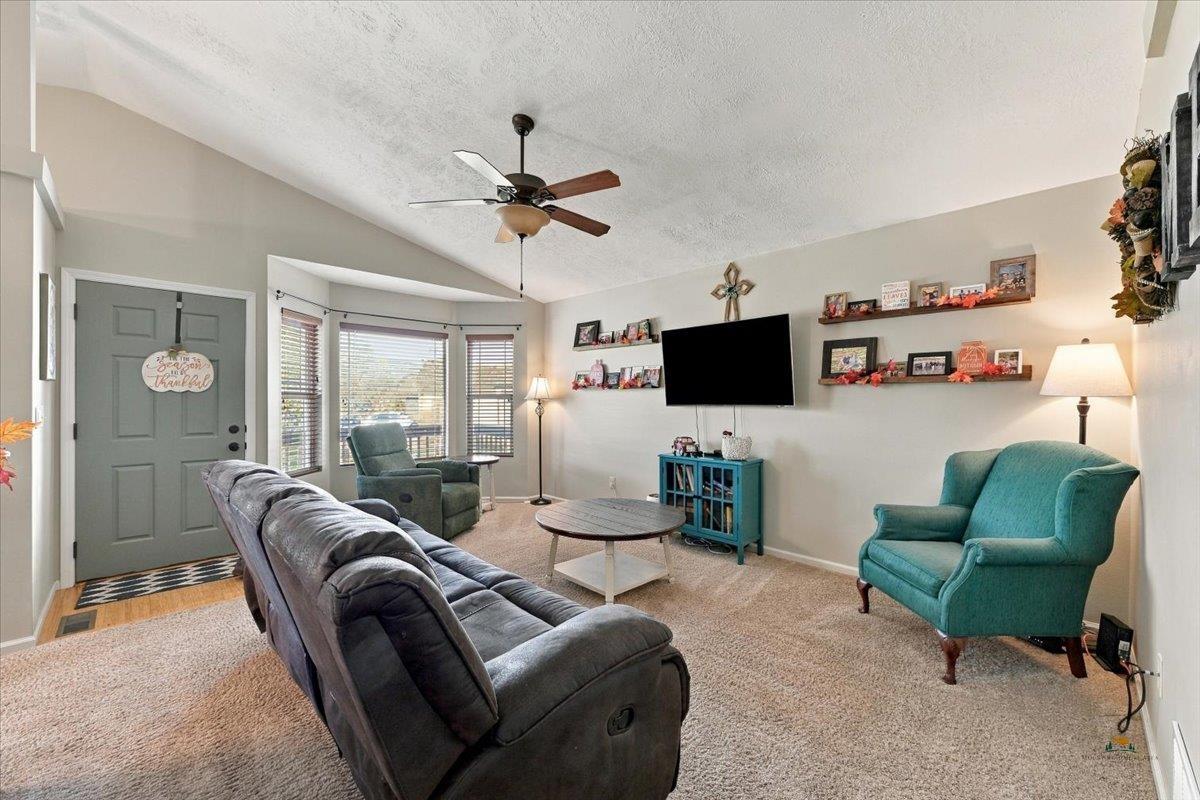 6565 ASTORIA LN