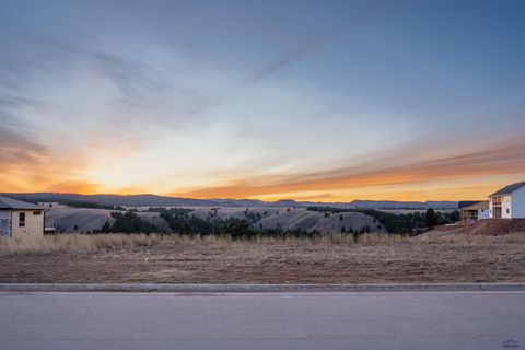 5621 CLOUD PEAK DR Rapid City SD 57702