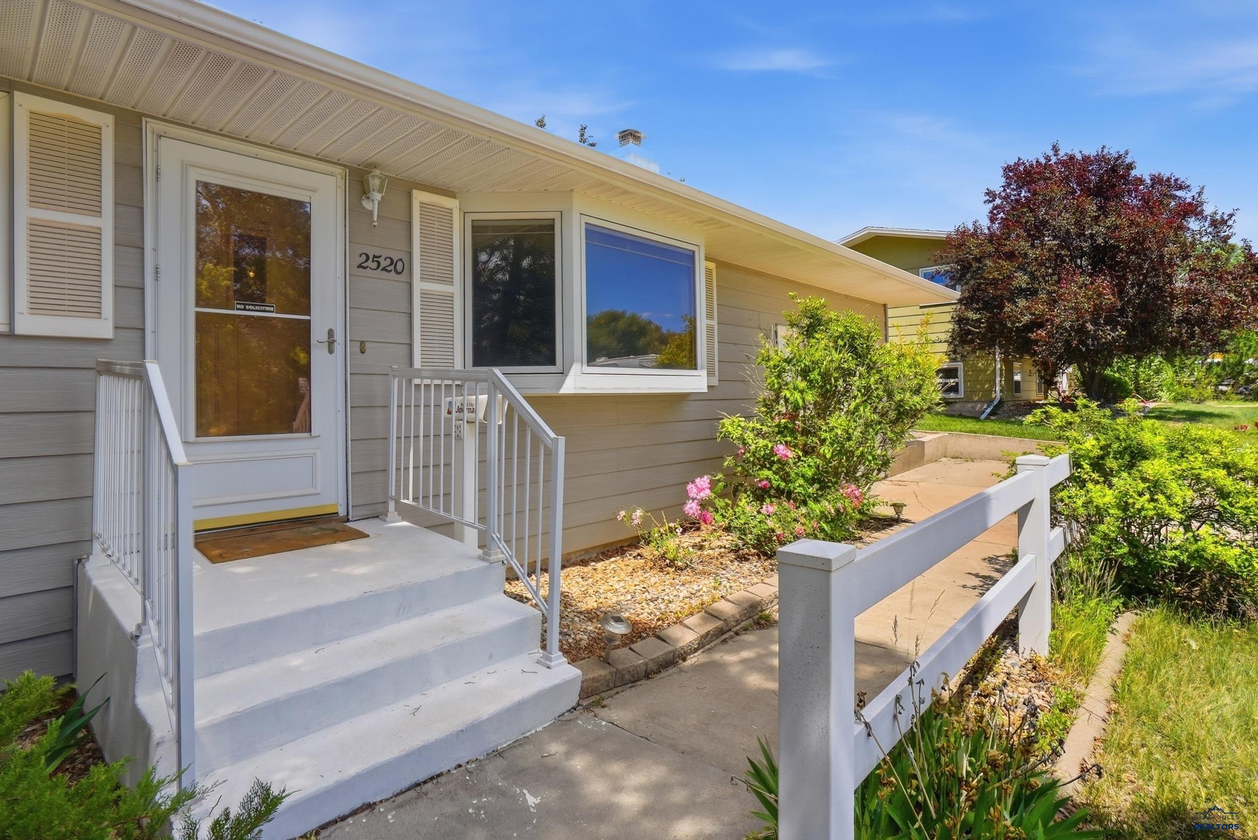 2520 MINNEWASTA RD