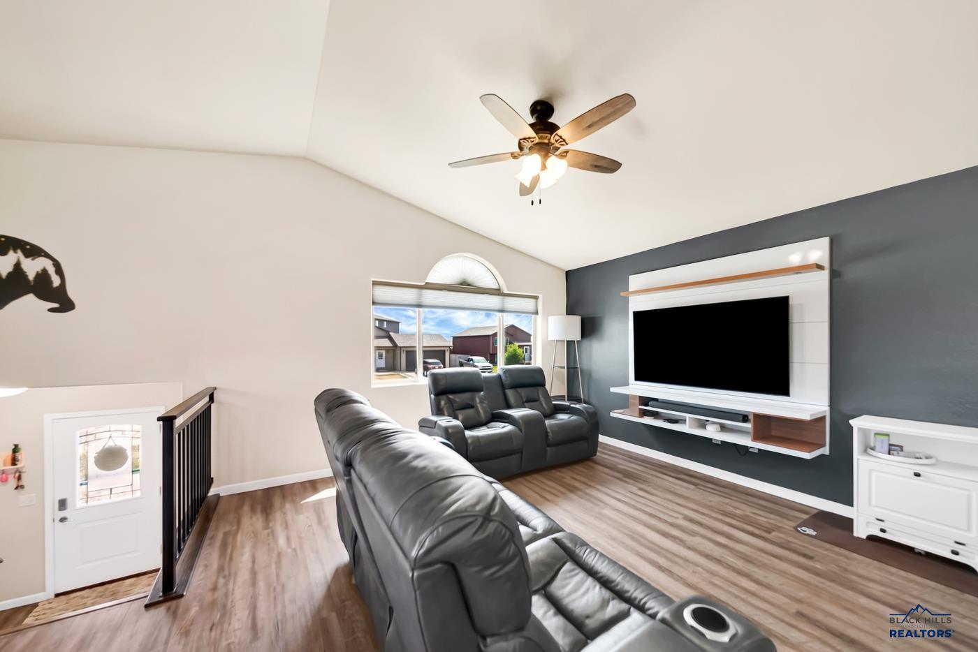 648 LIBERTY PARK DR