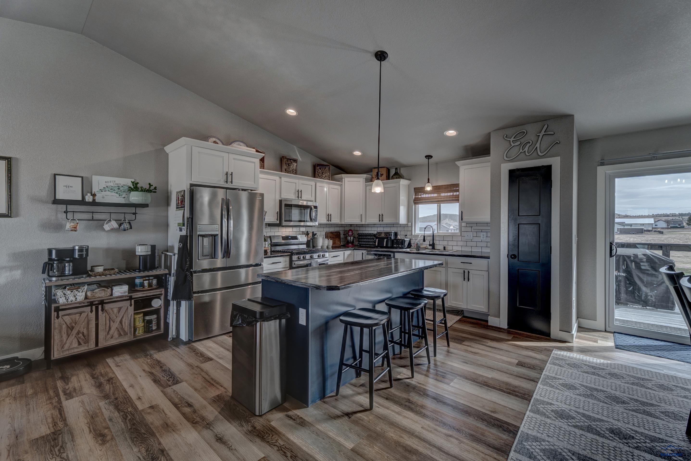 13843 RIATA LOOP