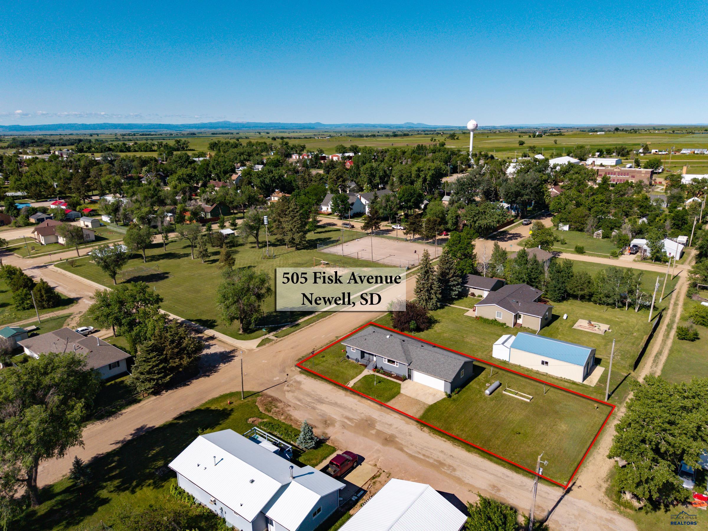 Newell, South Dakota 57760, United States, 4 Bedrooms Bedrooms, ,2 BathroomsBathrooms,Residential,Active,158151