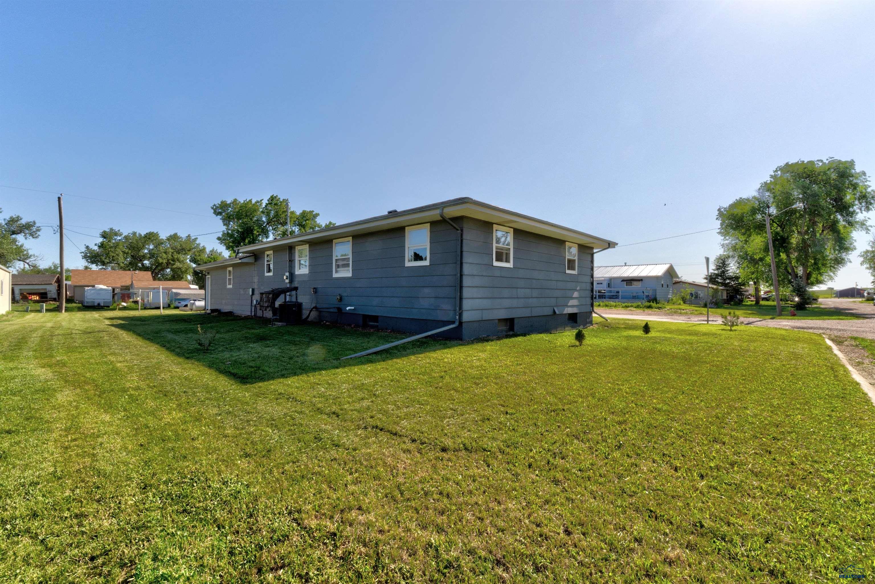 Newell, South Dakota 57760, United States, 4 Bedrooms Bedrooms, ,2 BathroomsBathrooms,Residential,Active,158151