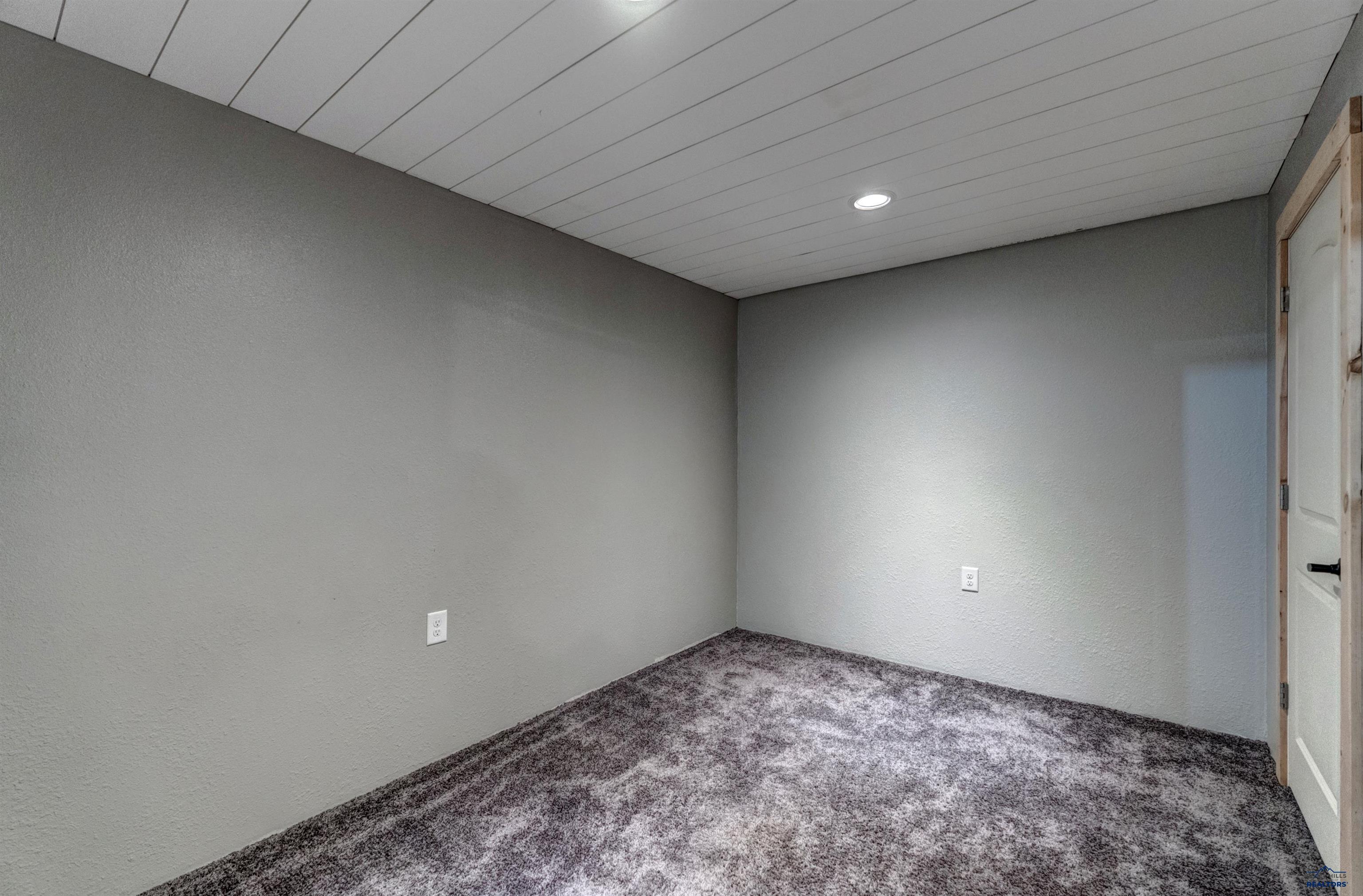 Newell, South Dakota 57760, United States, 4 Bedrooms Bedrooms, ,2 BathroomsBathrooms,Residential,Active,158151