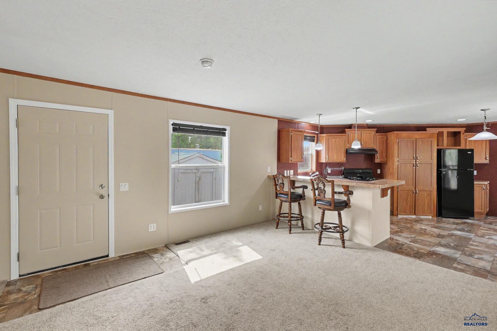 1702 E HWY 44
