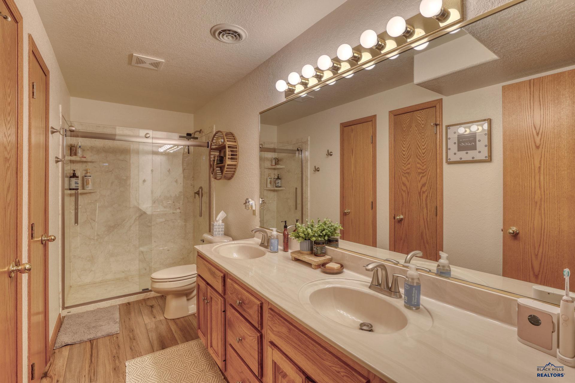 Piedmont, South Dakota, 57769, United States, 5 Bedrooms Bedrooms, ,3 BathroomsBathrooms,Residential,Active,2032444