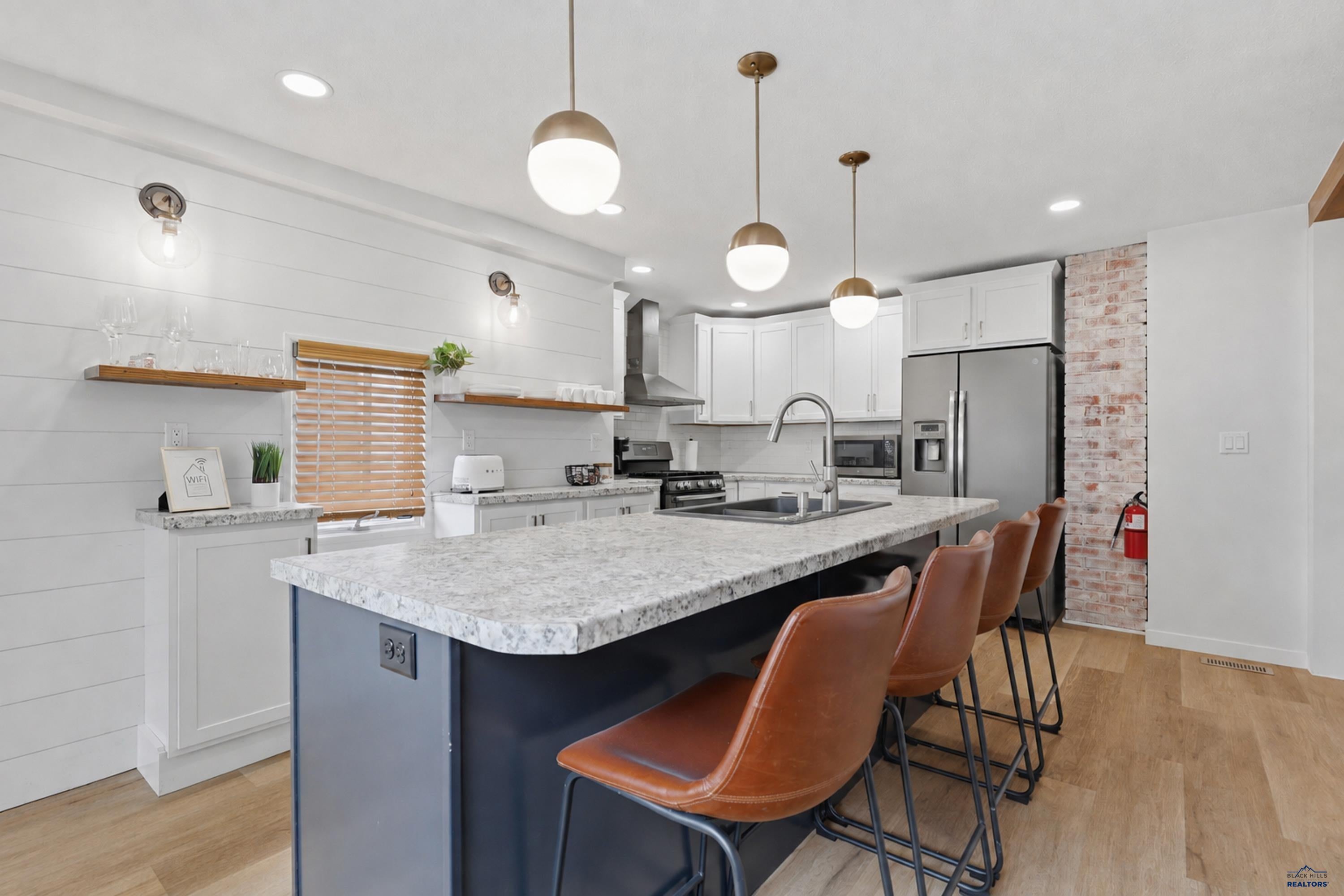 817 FAIRVIEW