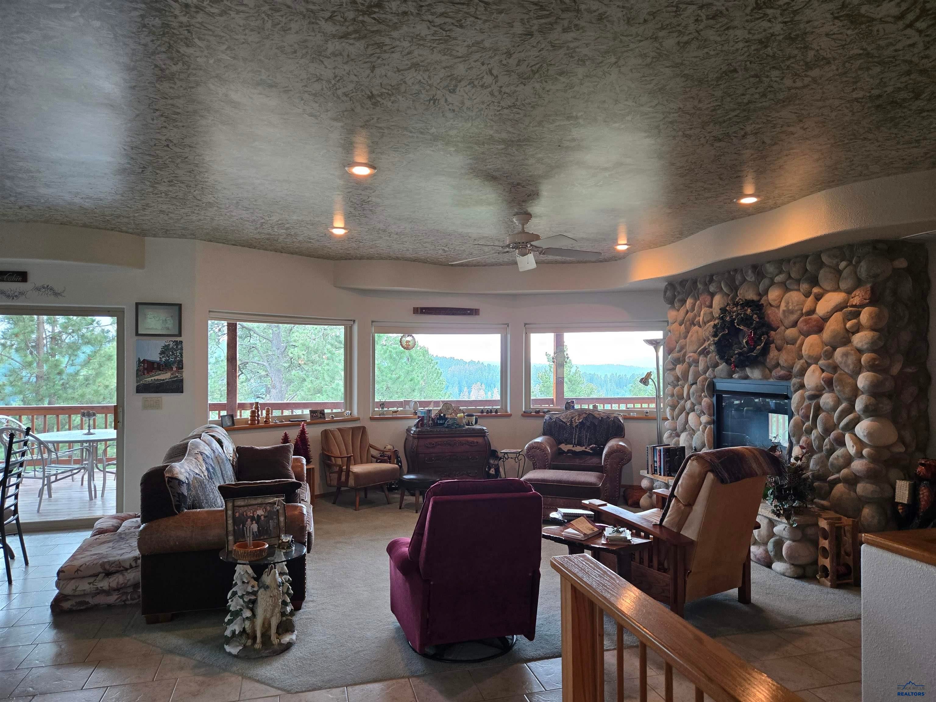 21262 LAST CHANCE TRAIL