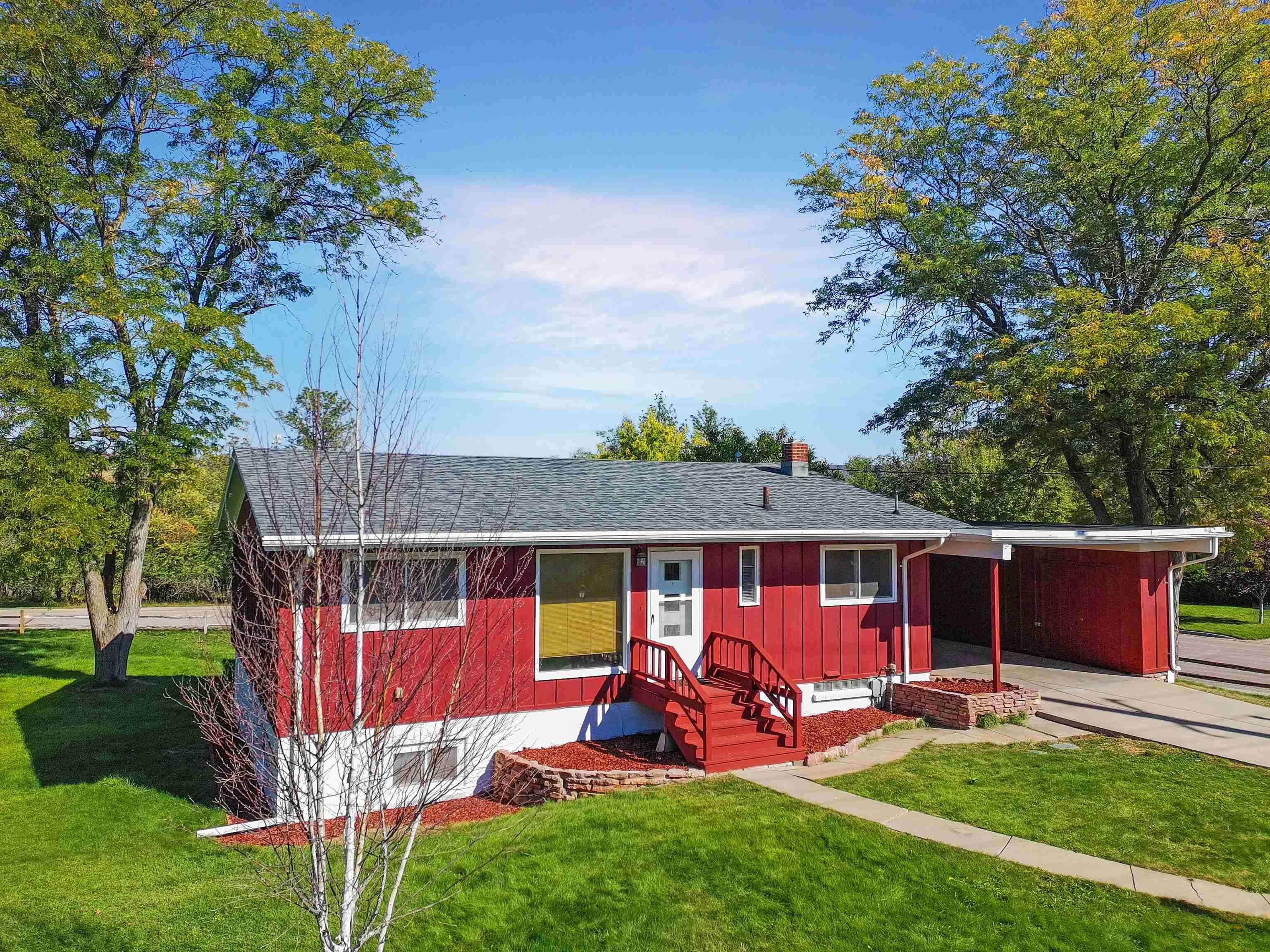 2001 WILSON AVE