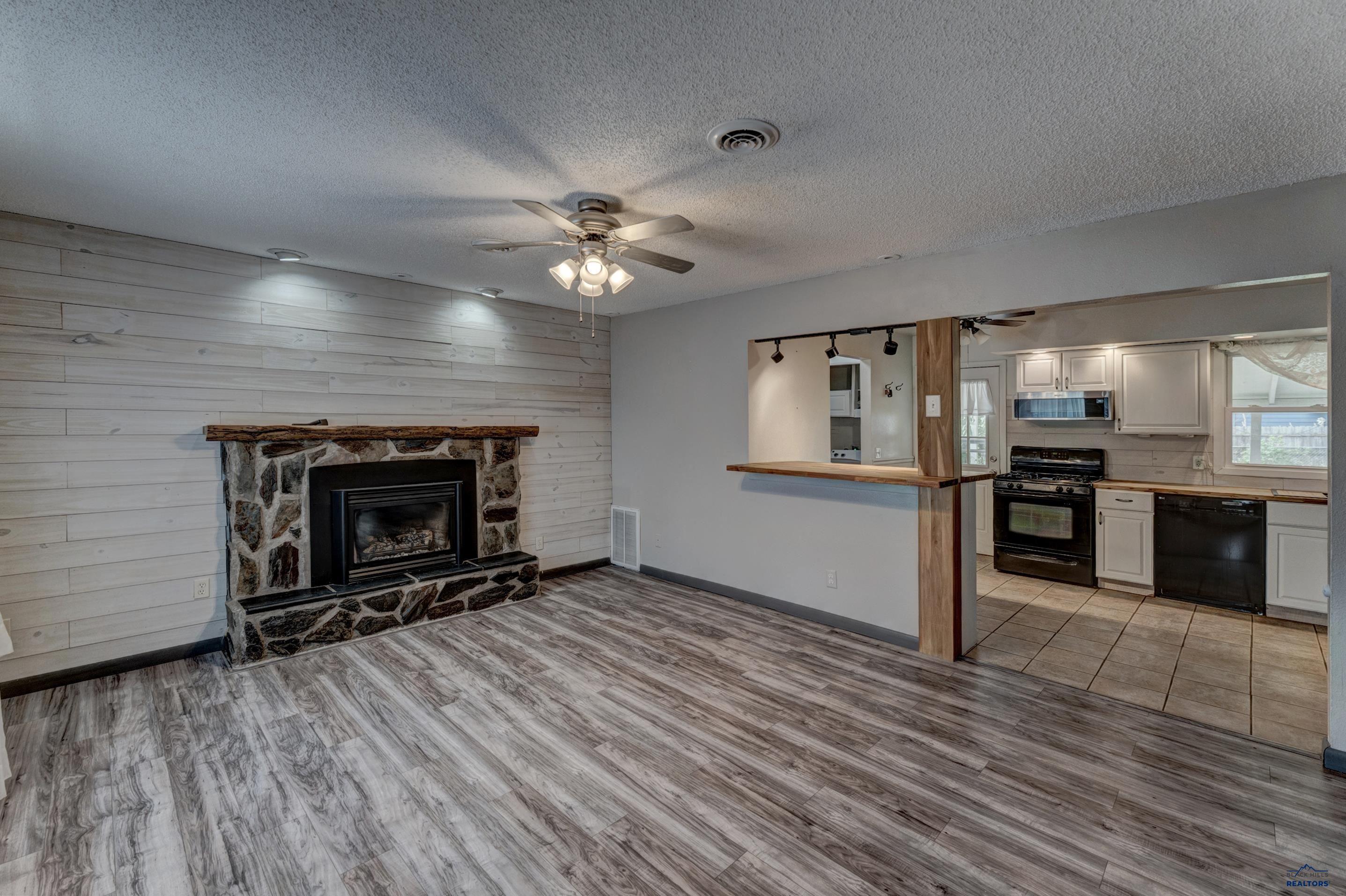 149 FAIRMONT BLVD