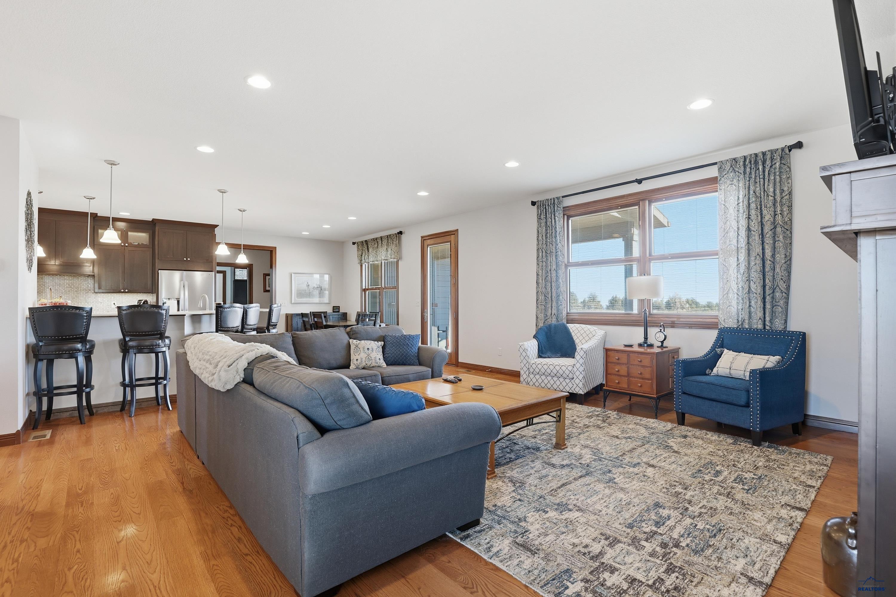 Rapid City, South Dakota, 57702, United States, 5 Bedrooms Bedrooms, ,5 BathroomsBathrooms,Residential,Active,2045683