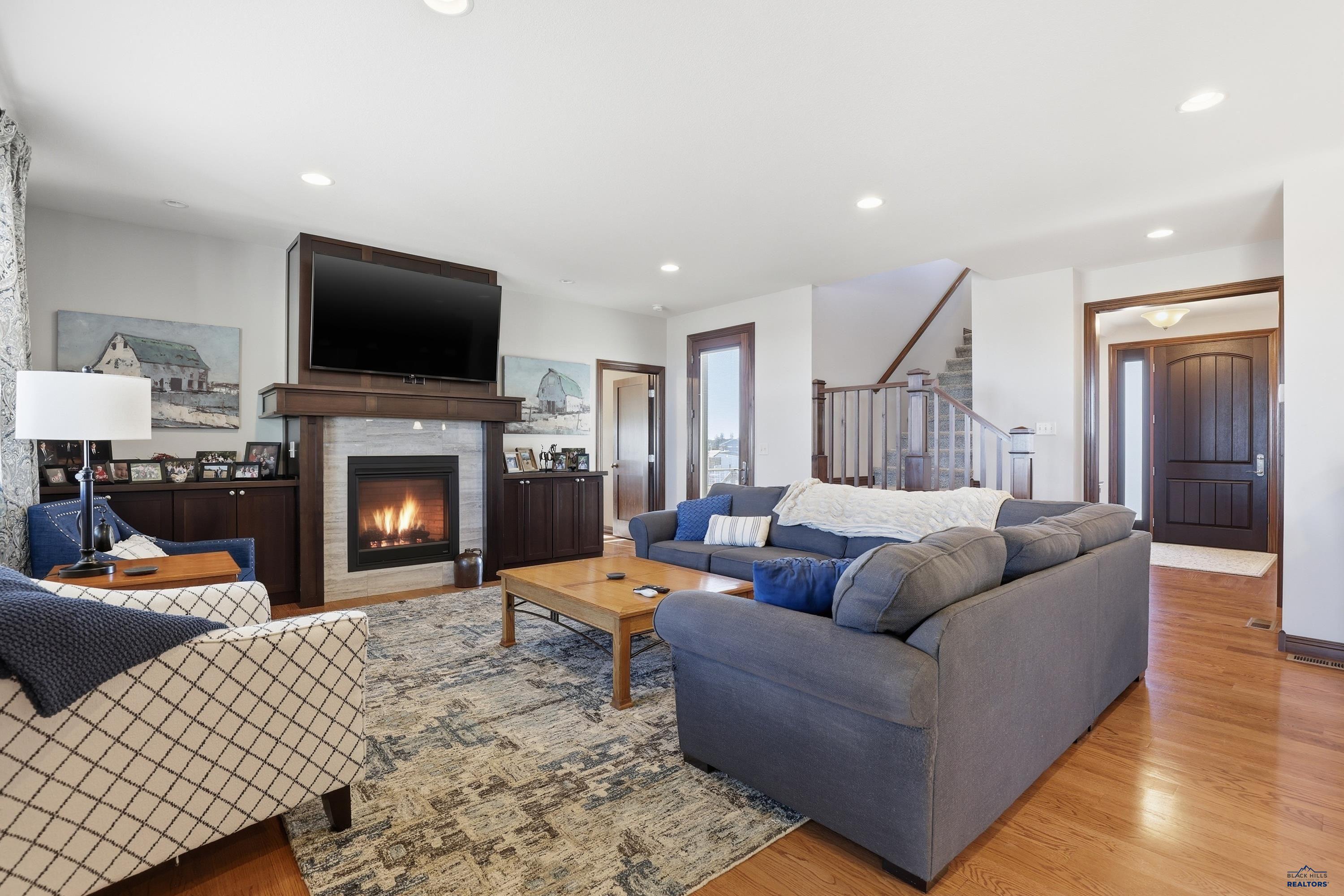 Rapid City, South Dakota, 57702, United States, 5 Bedrooms Bedrooms, ,5 BathroomsBathrooms,Residential,Active,2045683