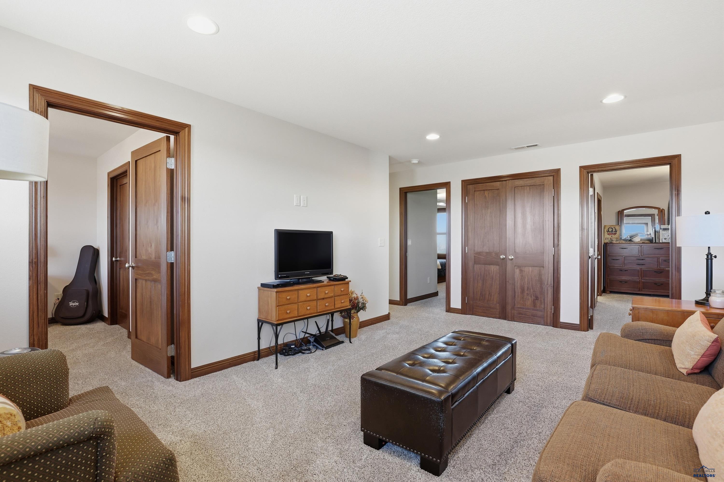 Rapid City, South Dakota, 57702, United States, 5 Bedrooms Bedrooms, ,5 BathroomsBathrooms,Residential,Active,2045683