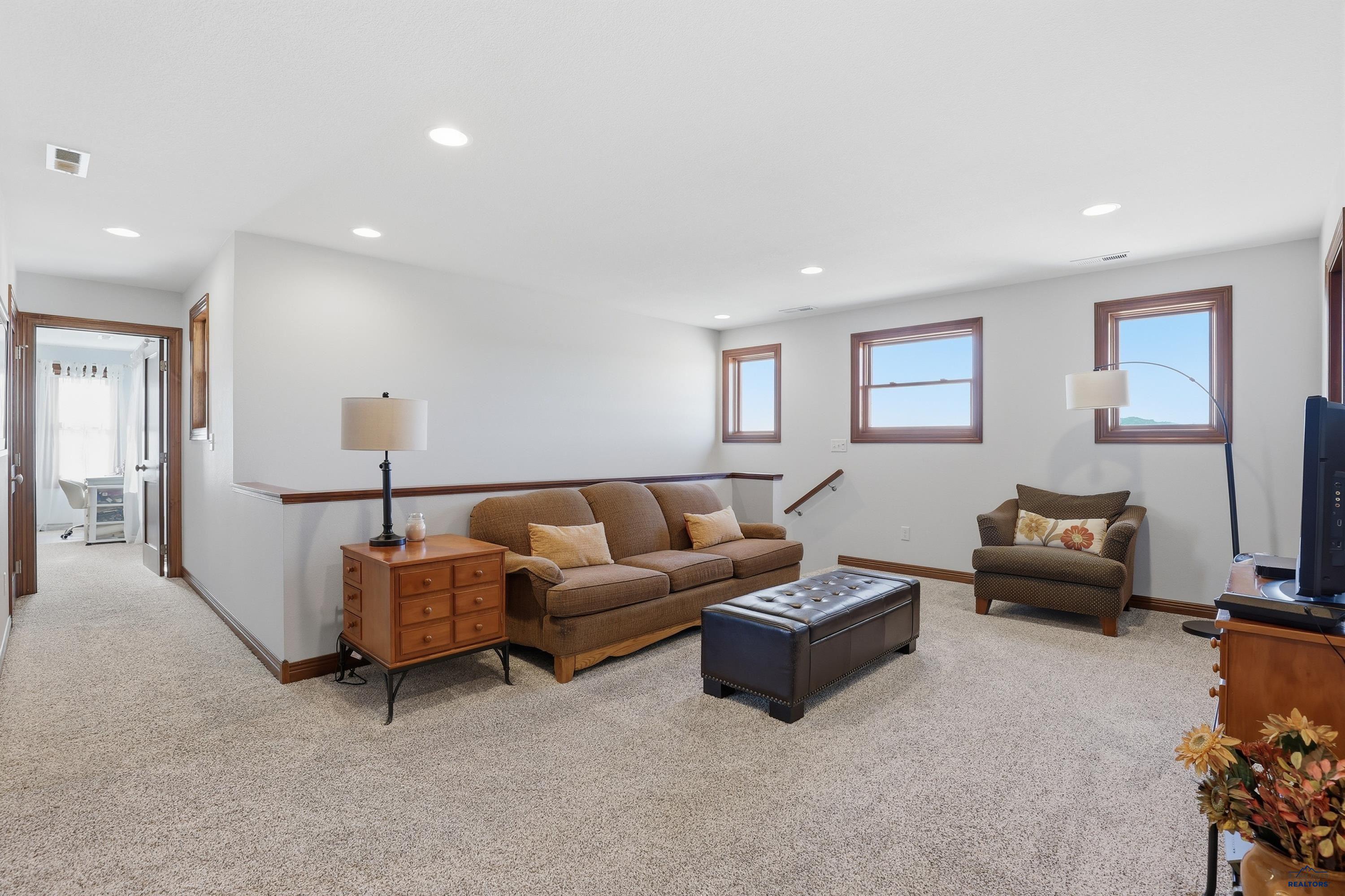 Rapid City, South Dakota, 57702, United States, 5 Bedrooms Bedrooms, ,5 BathroomsBathrooms,Residential,Active,2045683