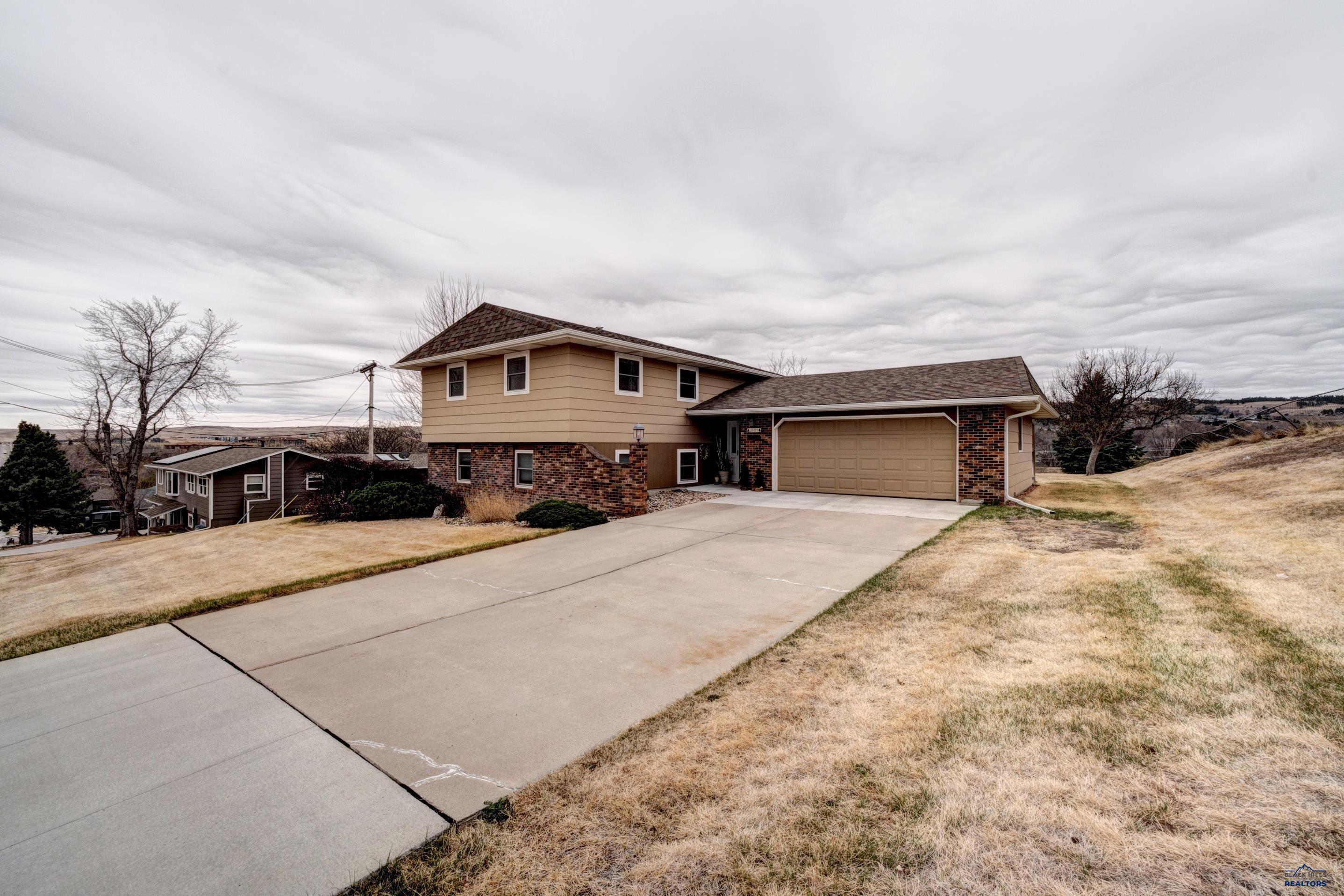 3609 PARKVIEW DR