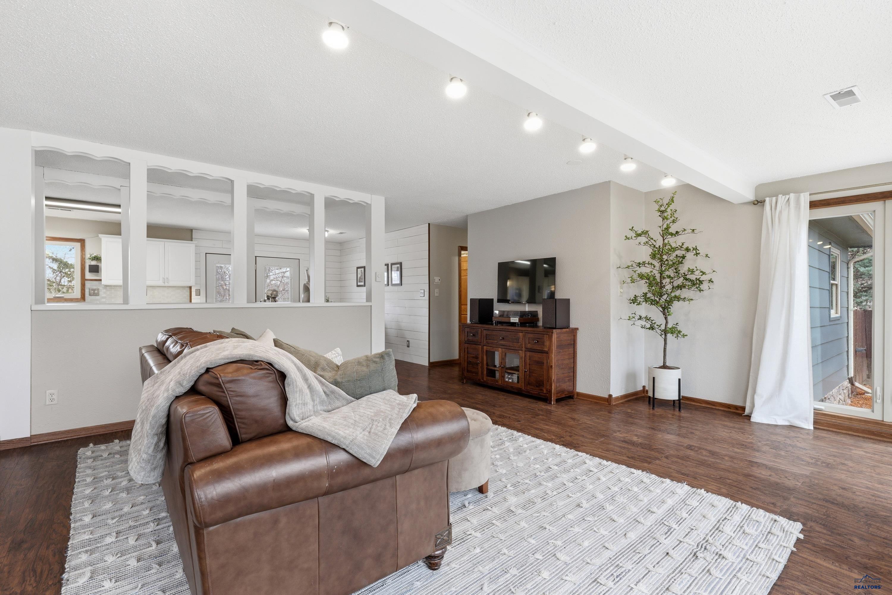 3502 W SOUTH